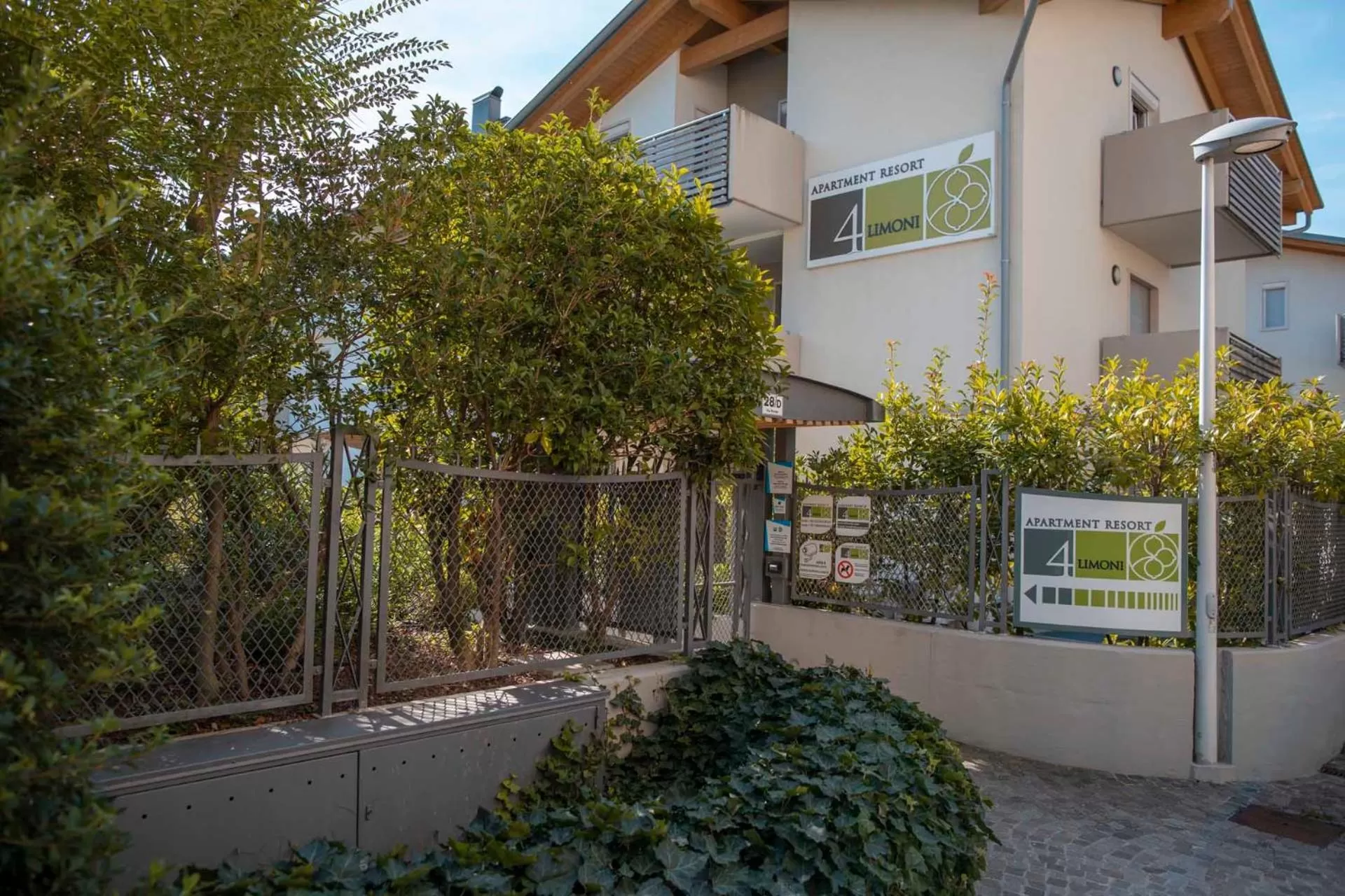 Property building in 4 Limoni Apartment Resort