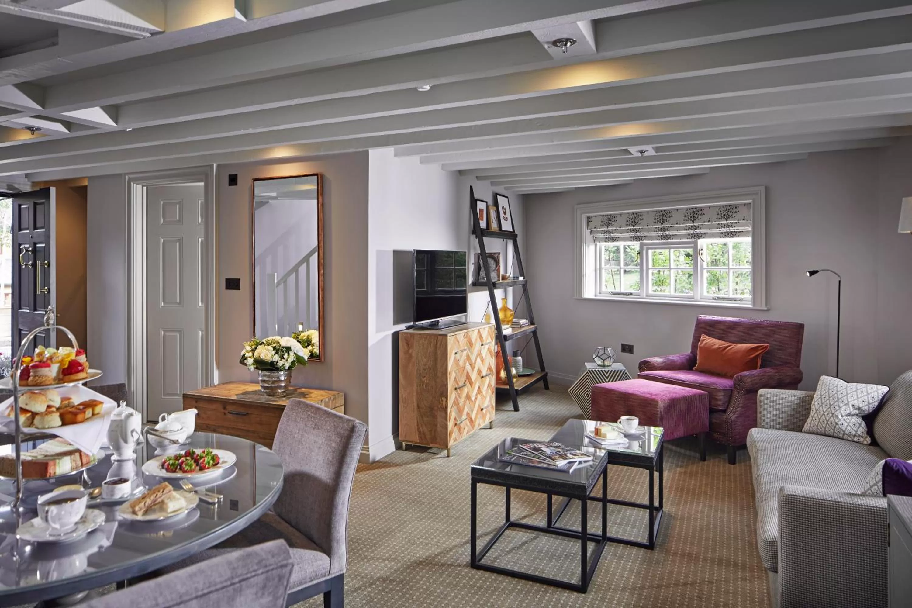 Living room in Pennyhill Park Hotel and Spa