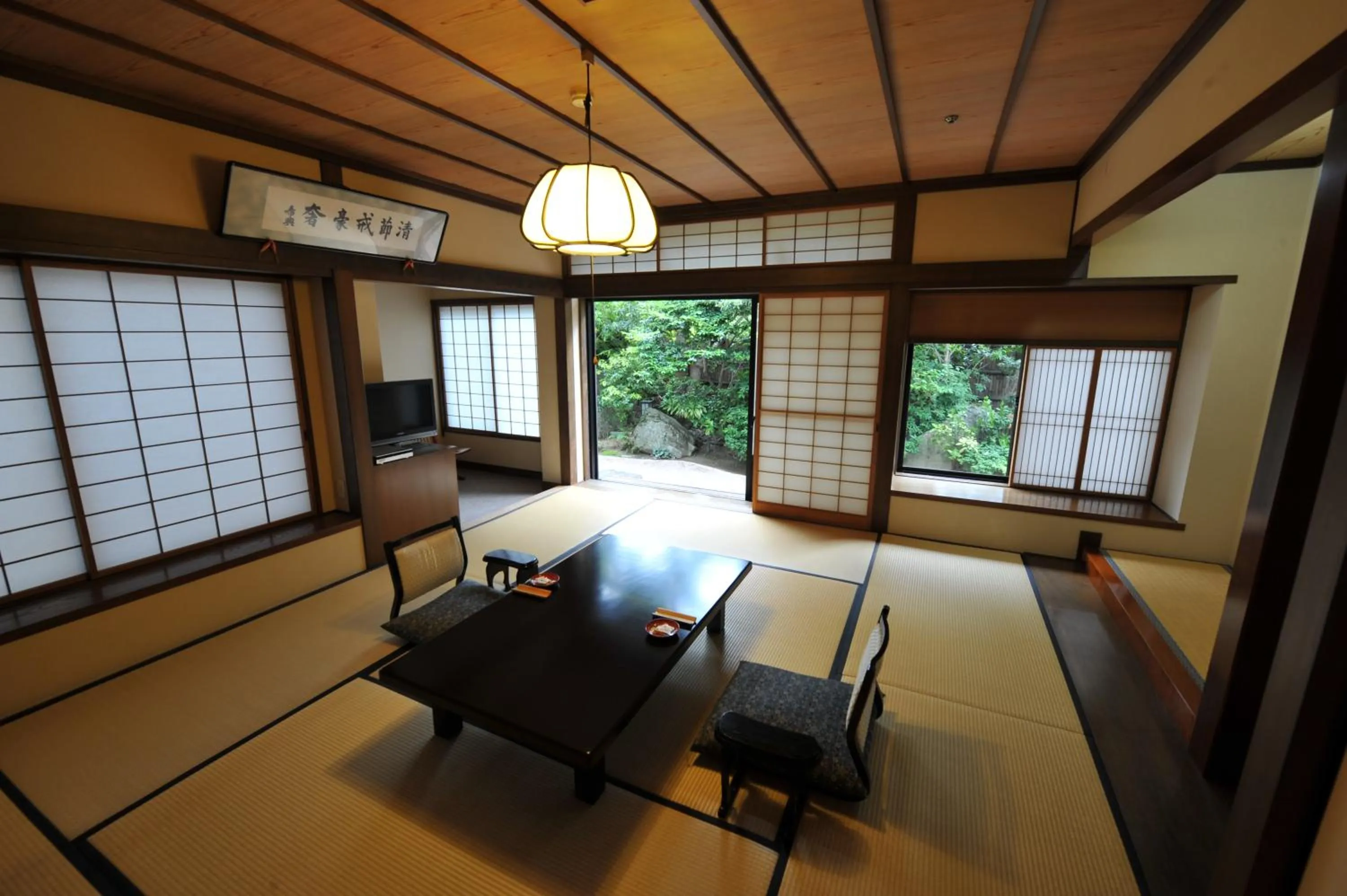 Photo of the whole room in Hagi No Yado Tomoe