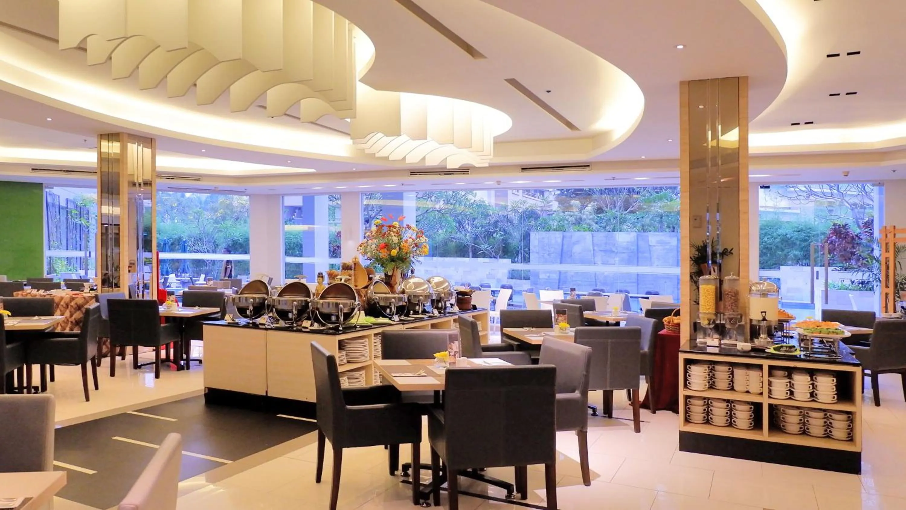 Restaurant/places to eat in eL Hotel Jakarta