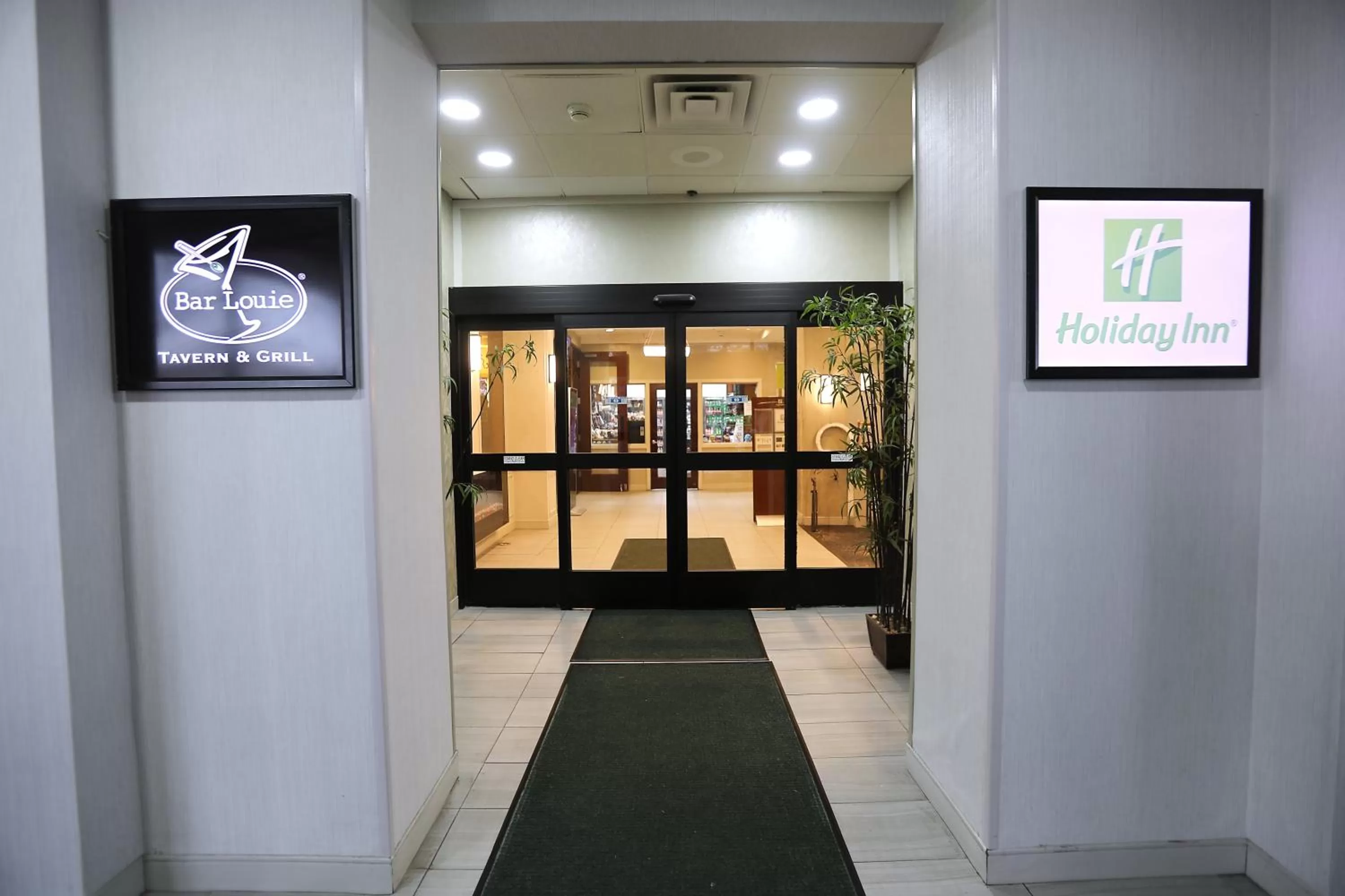 Property building in Holiday Inn O'Hare Area by IHG