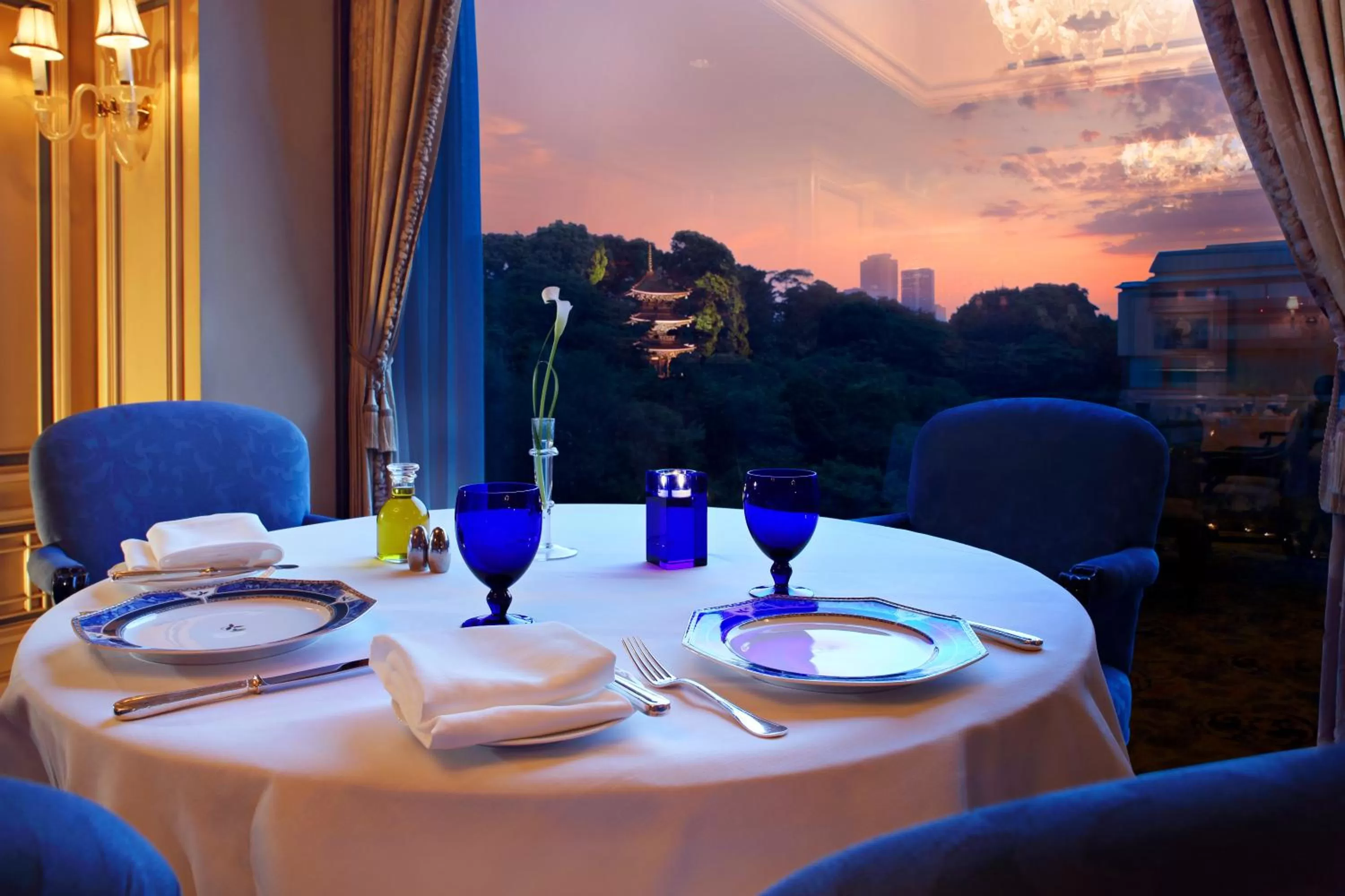 Restaurant/places to eat in Hotel Chinzanso Tokyo