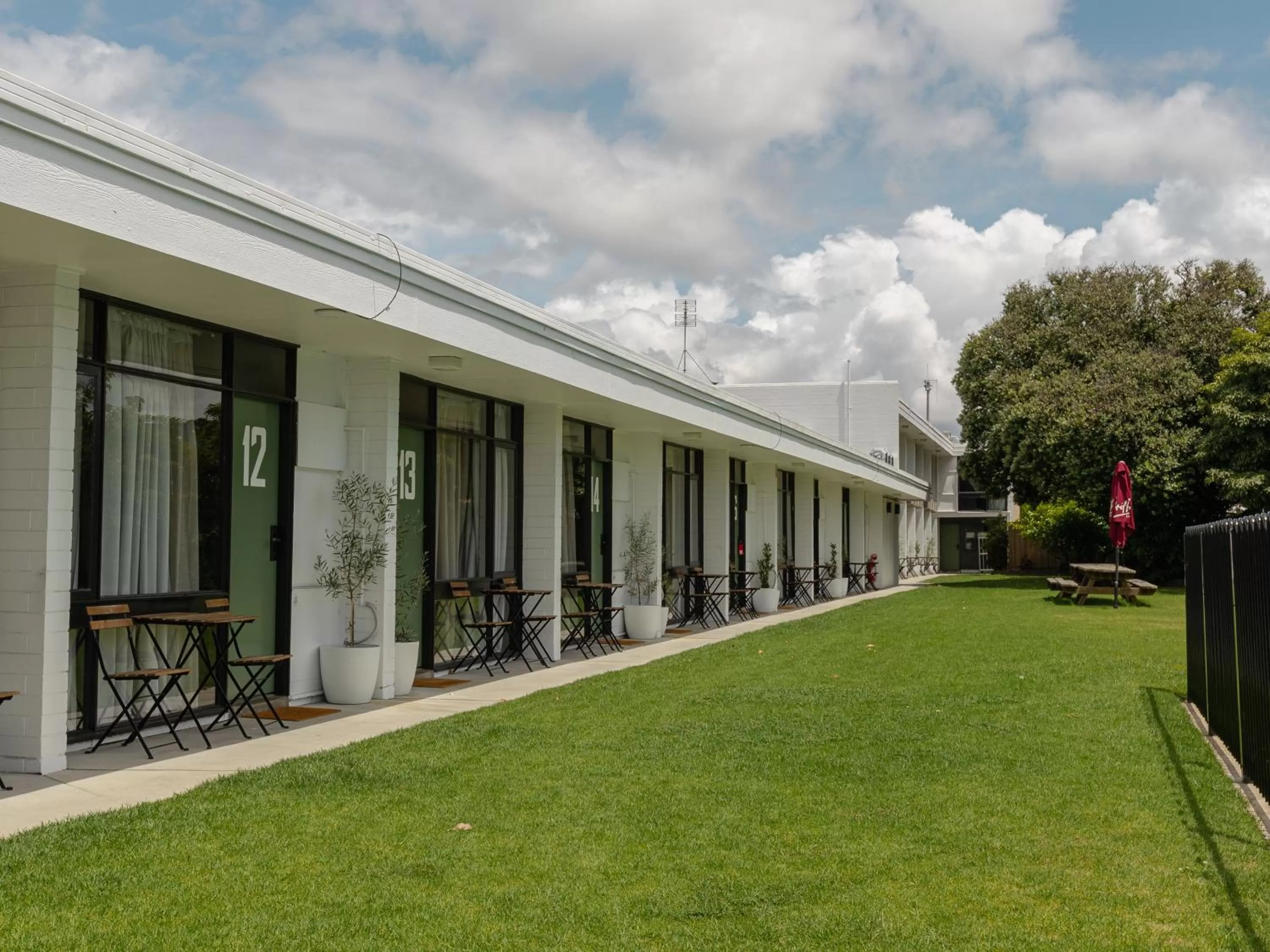 Property Building in Midtown Motor Inn