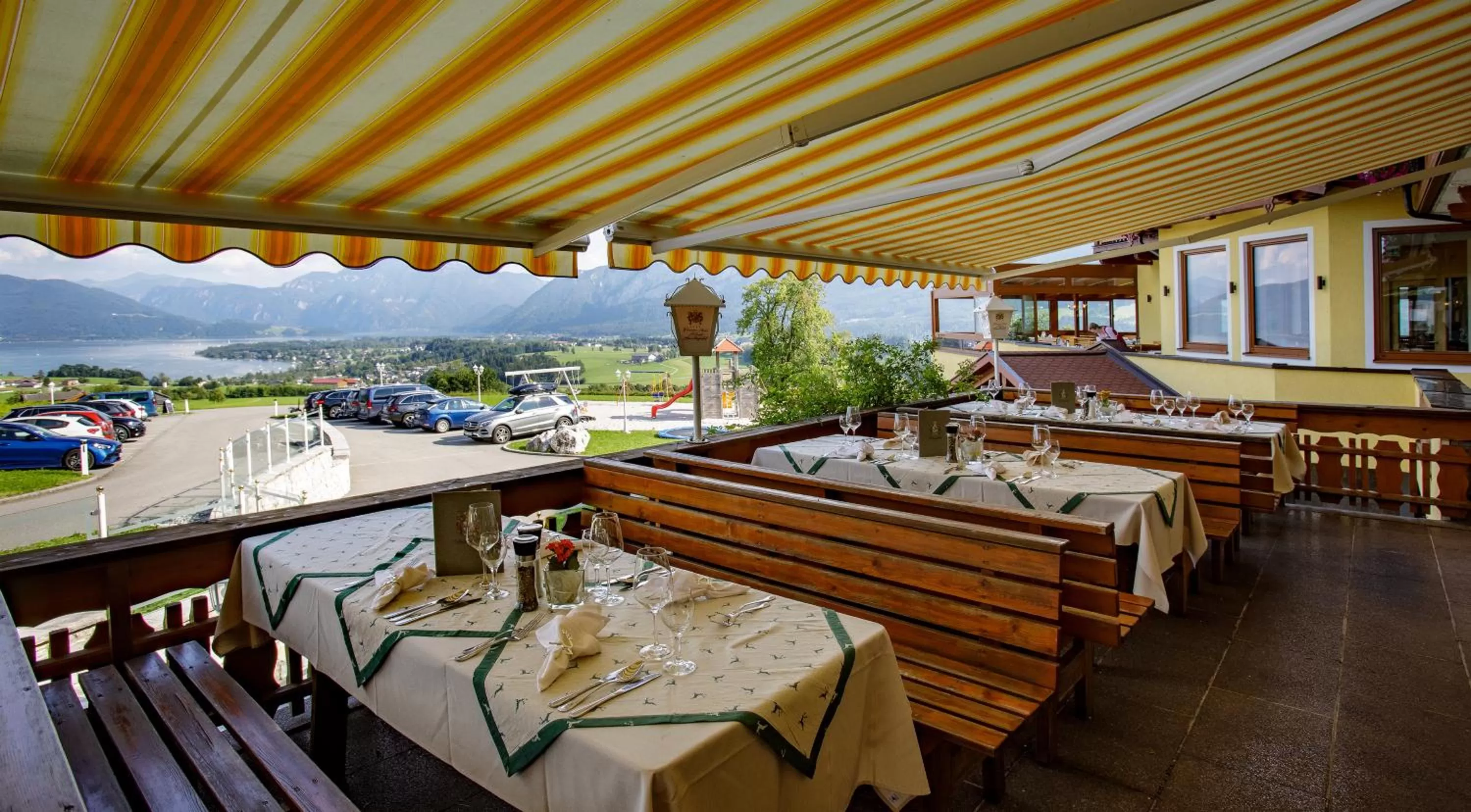 Restaurant/Places to Eat in Panorama Hotel Gasthof Leidingerhof