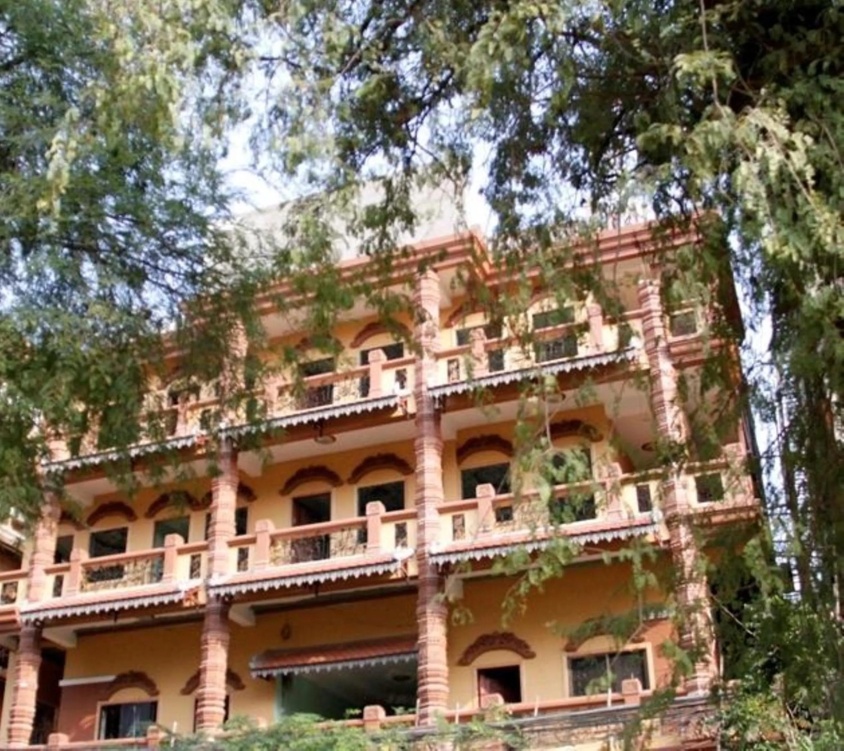 Facade/entrance in RS II Guesthouse