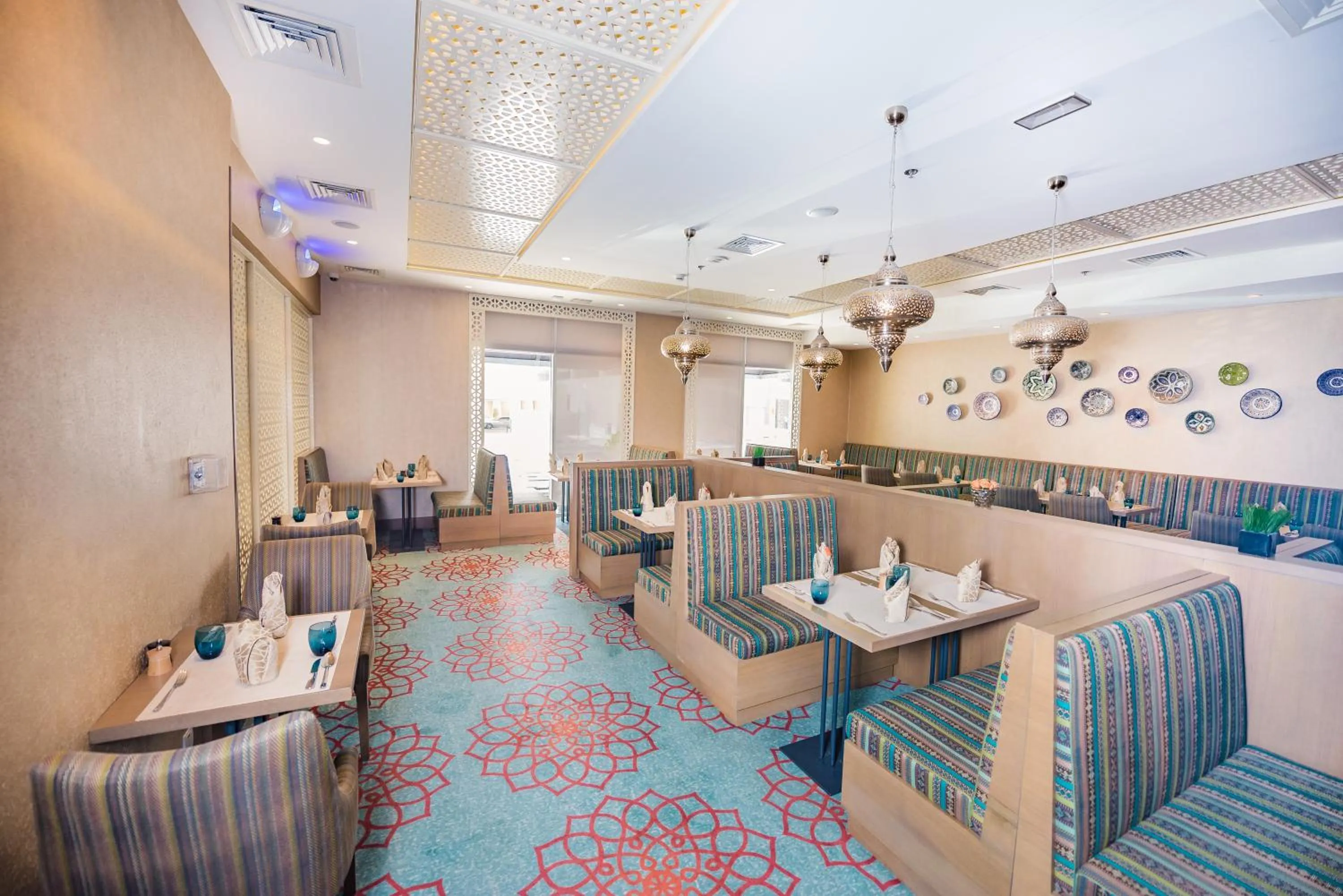 Restaurant/places to eat in MENA Plaza Hotel Albarsha At The Mall