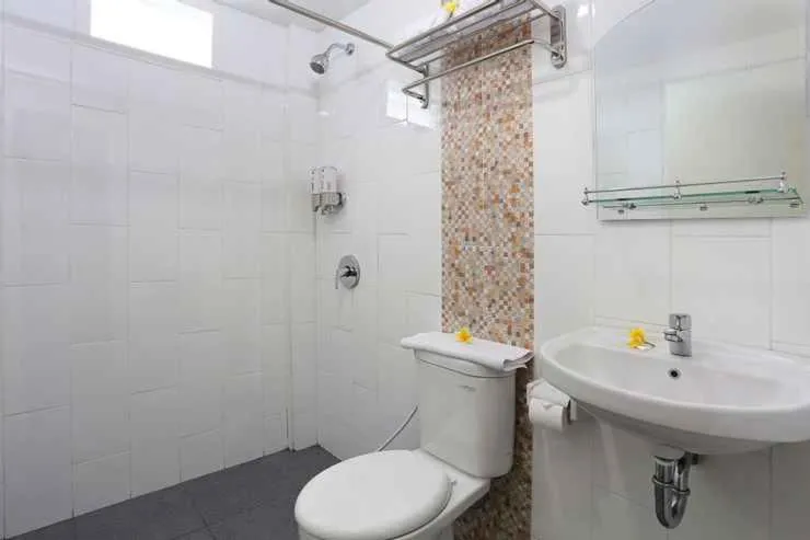 Bathroom in Duo Legian Hotel