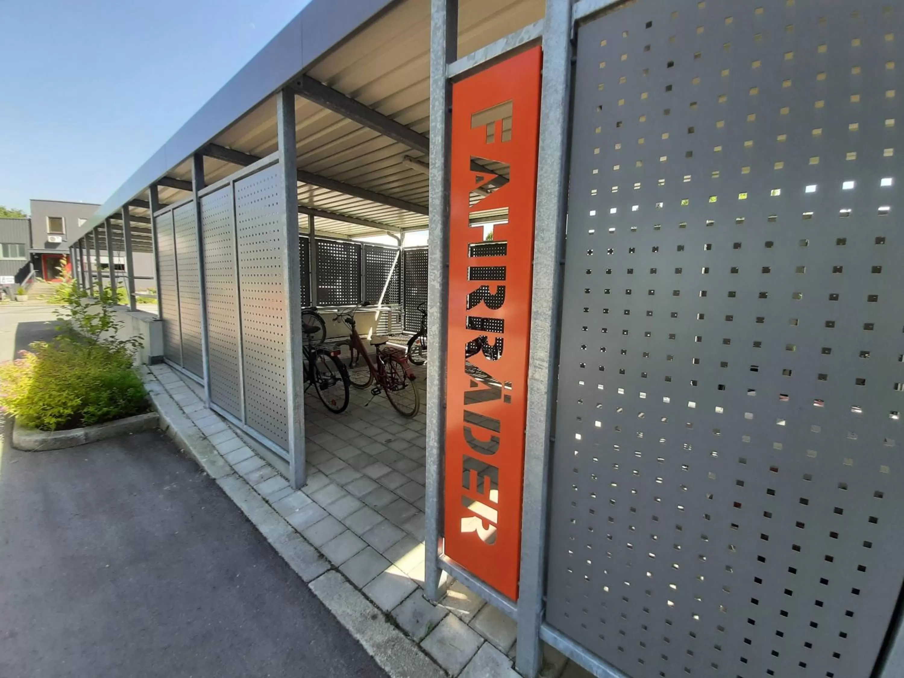 Cycling in Hotel Garni Fischerfleck in Ismaning near Munich