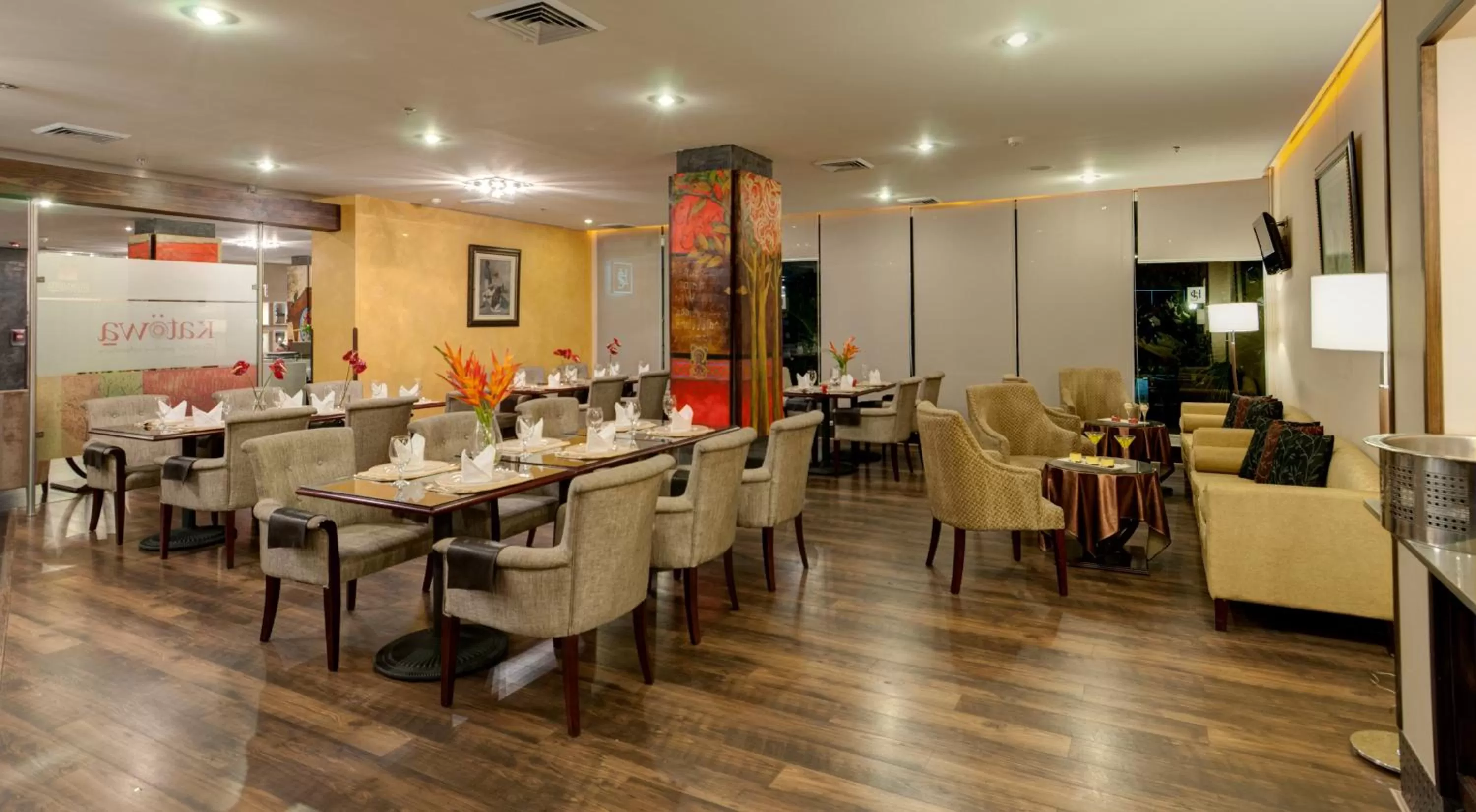 Restaurant/places to eat in Studio Hotel Boutique