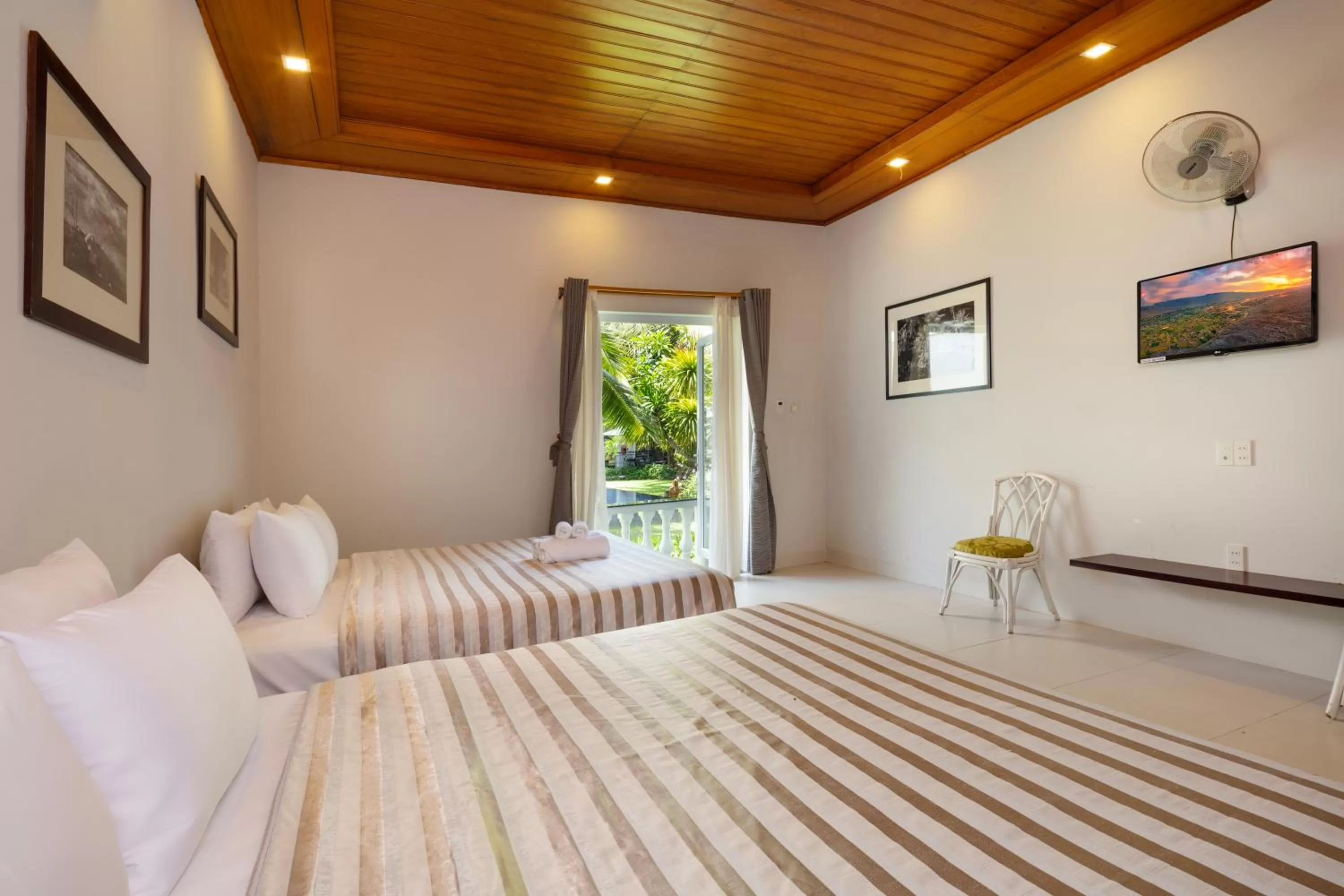 Bed in La Paloma Villa