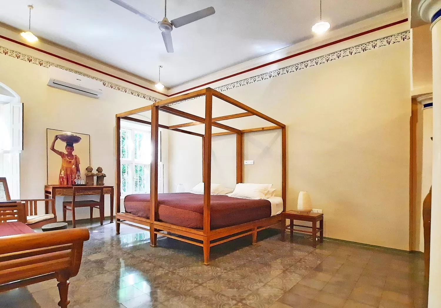 Photo of the whole room, Seating Area in Saratha Vilas Chettinad