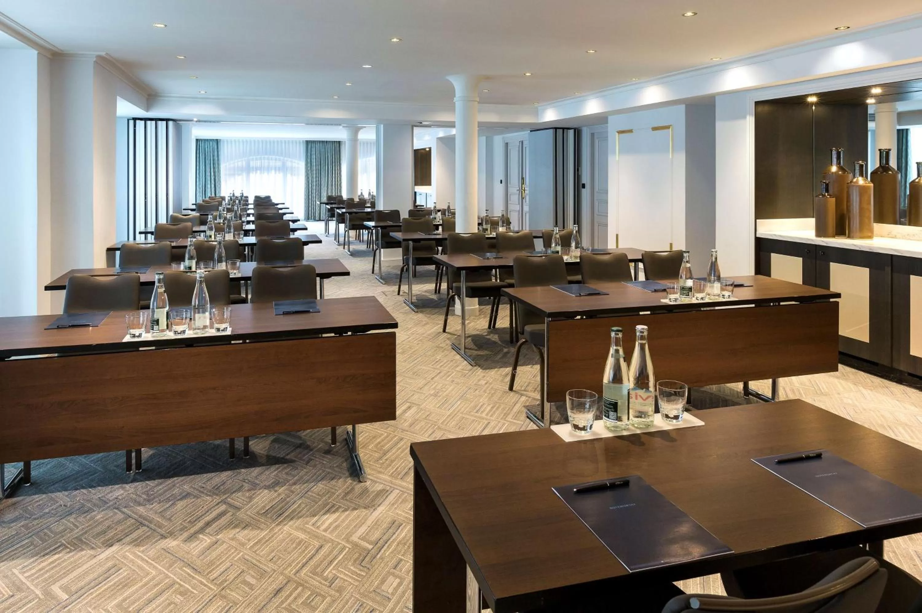 Meeting/conference room in Hilton Paris Opera