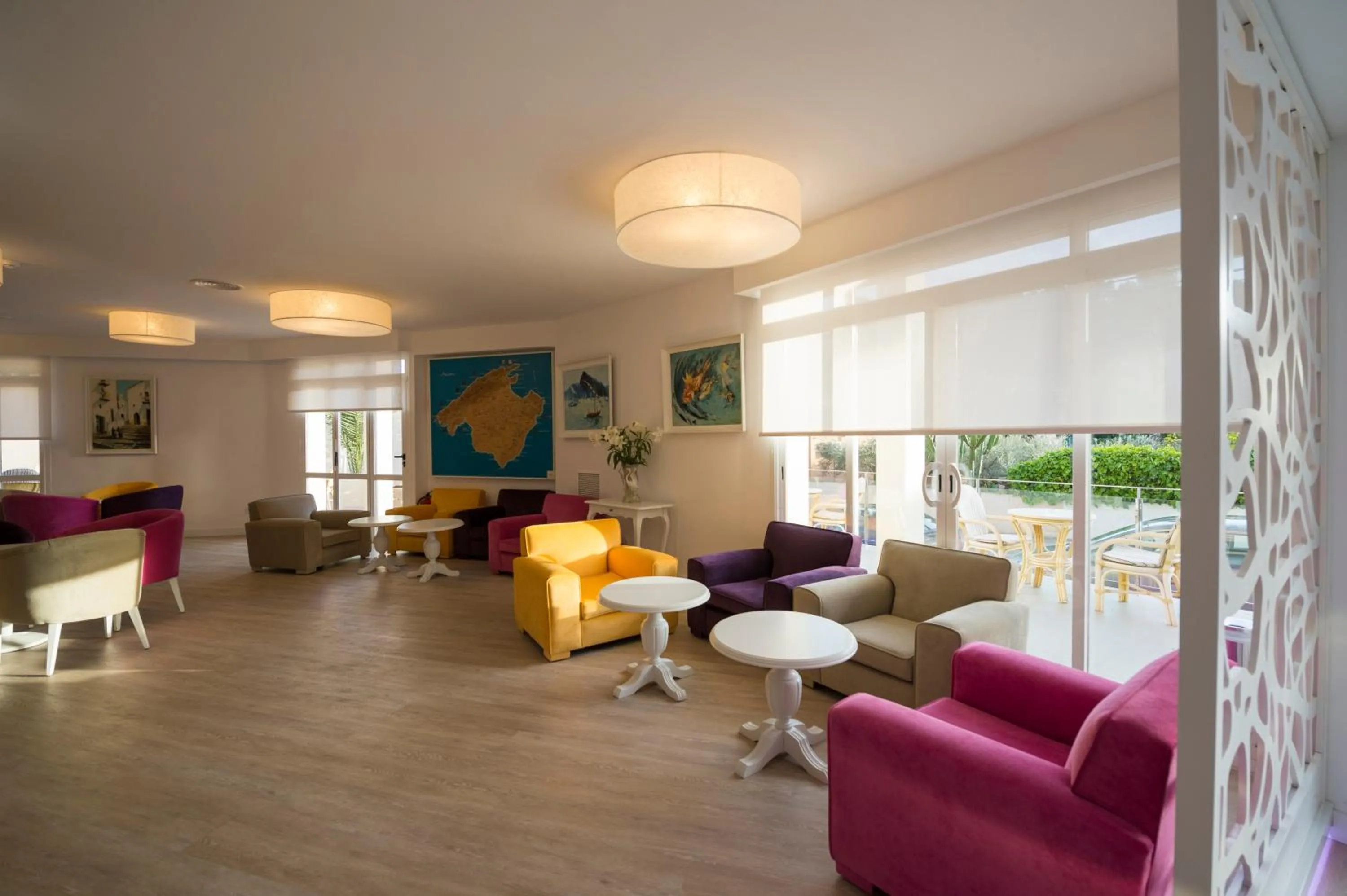 Lounge or bar in Hotel Venecia Paguera