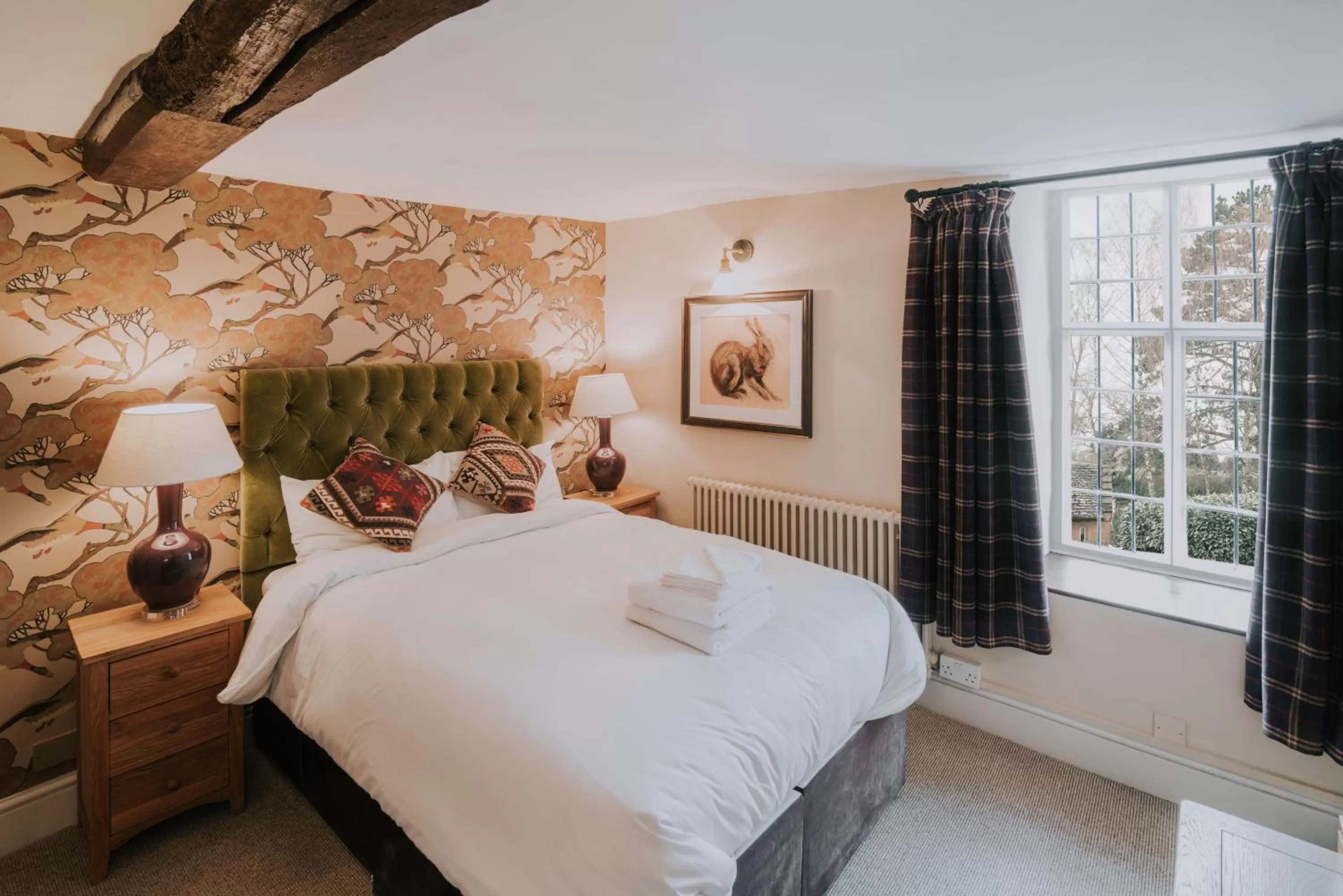 Bedroom, Bed in The Falkland Arms