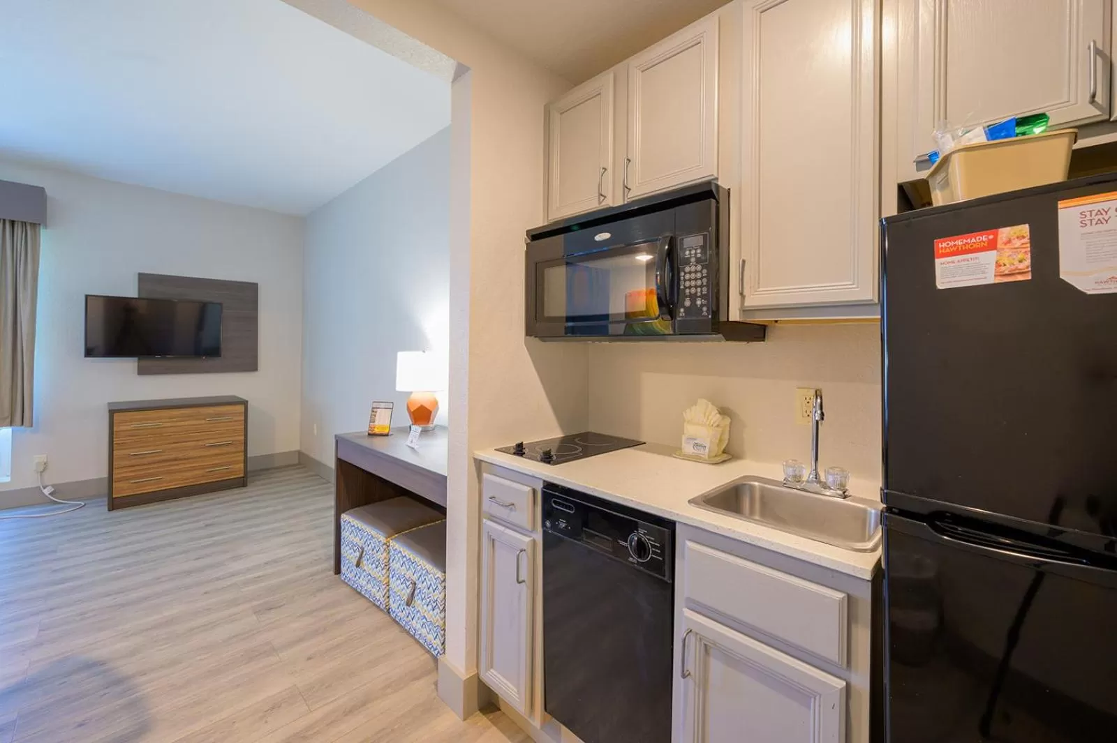 Kitchen or kitchenette in Hawthorn Extended Stay by Wyndham Panama City Beach