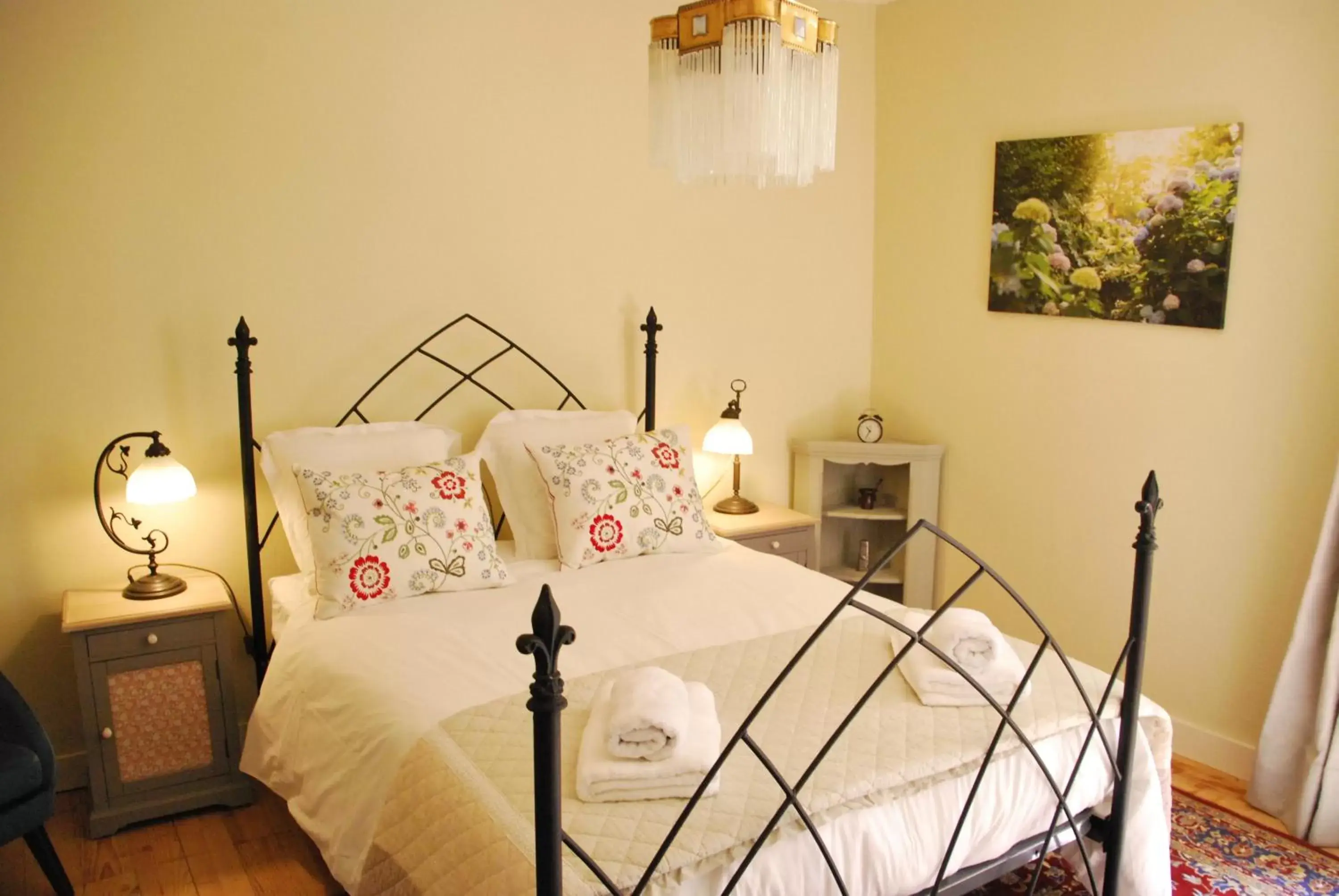 Double Room in Chambre d'Hôtes Le Moulin Bertrand Double Room in Chambre d'Hôtes Le Moulin Bertrand