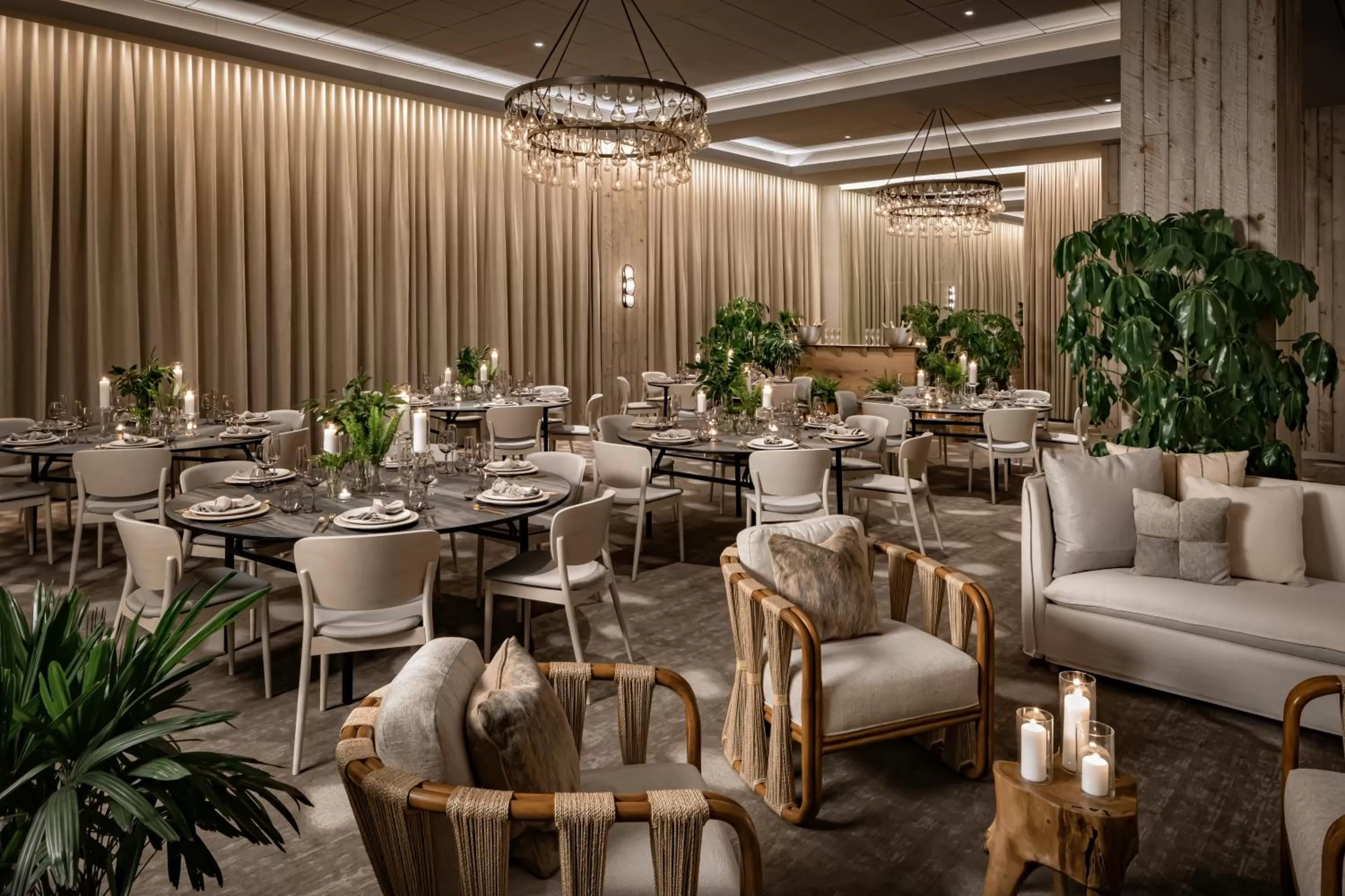 Meeting/conference room in 1 Hotel Toronto