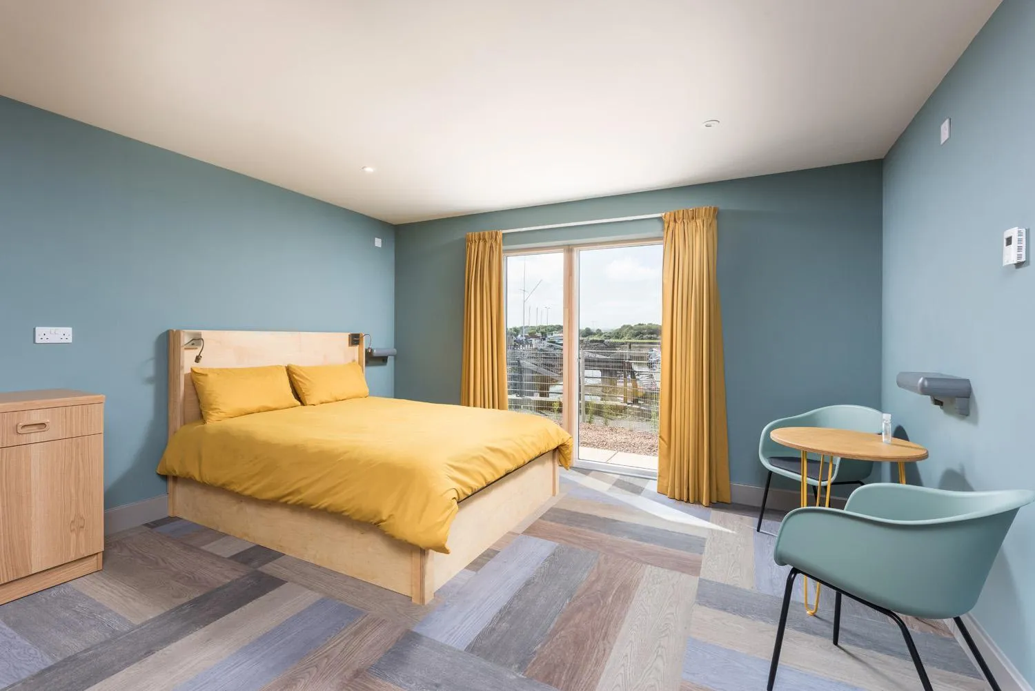 Bedroom, Bed in Radcliffes Lodge