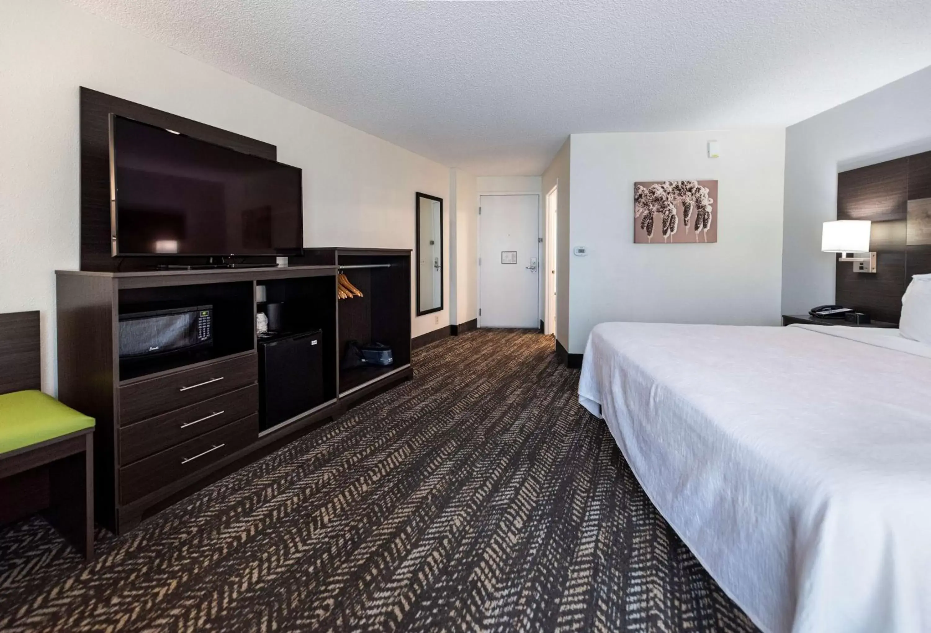 King Room with Walk-in Shower - Disability Access in Best Western Plus Wausau Tower Inn King Room with Walk-in Shower - Disability Access in Best Western Plus Wausau Tower Inn