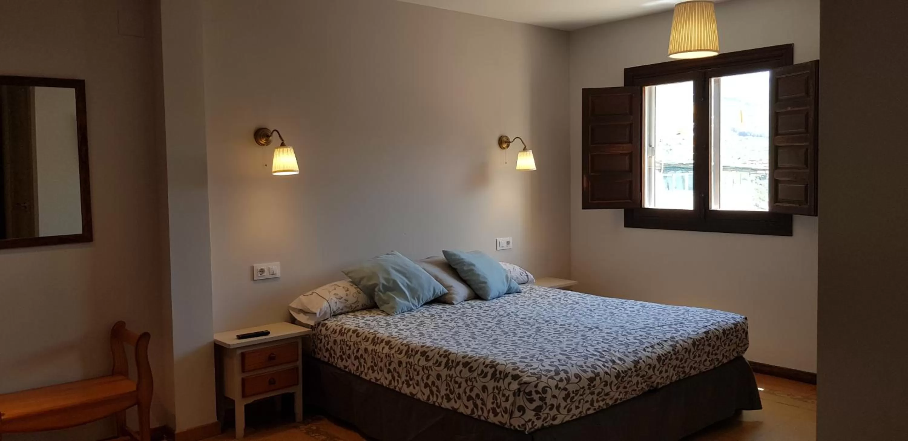 Bed in Hotel Judería Valle del Jerte