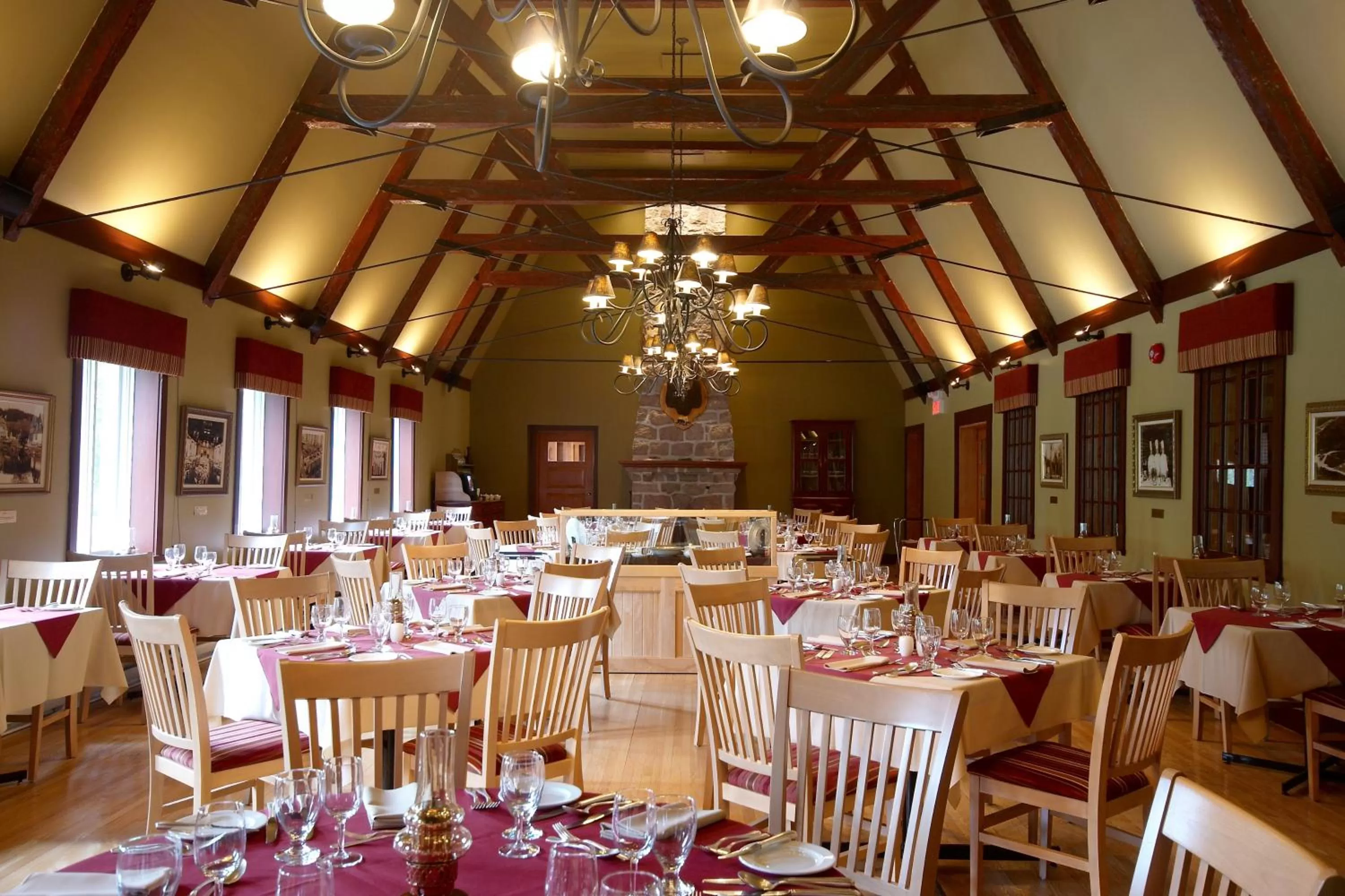 Restaurant/places to eat in Gîte du Mont-Albert - Sepaq