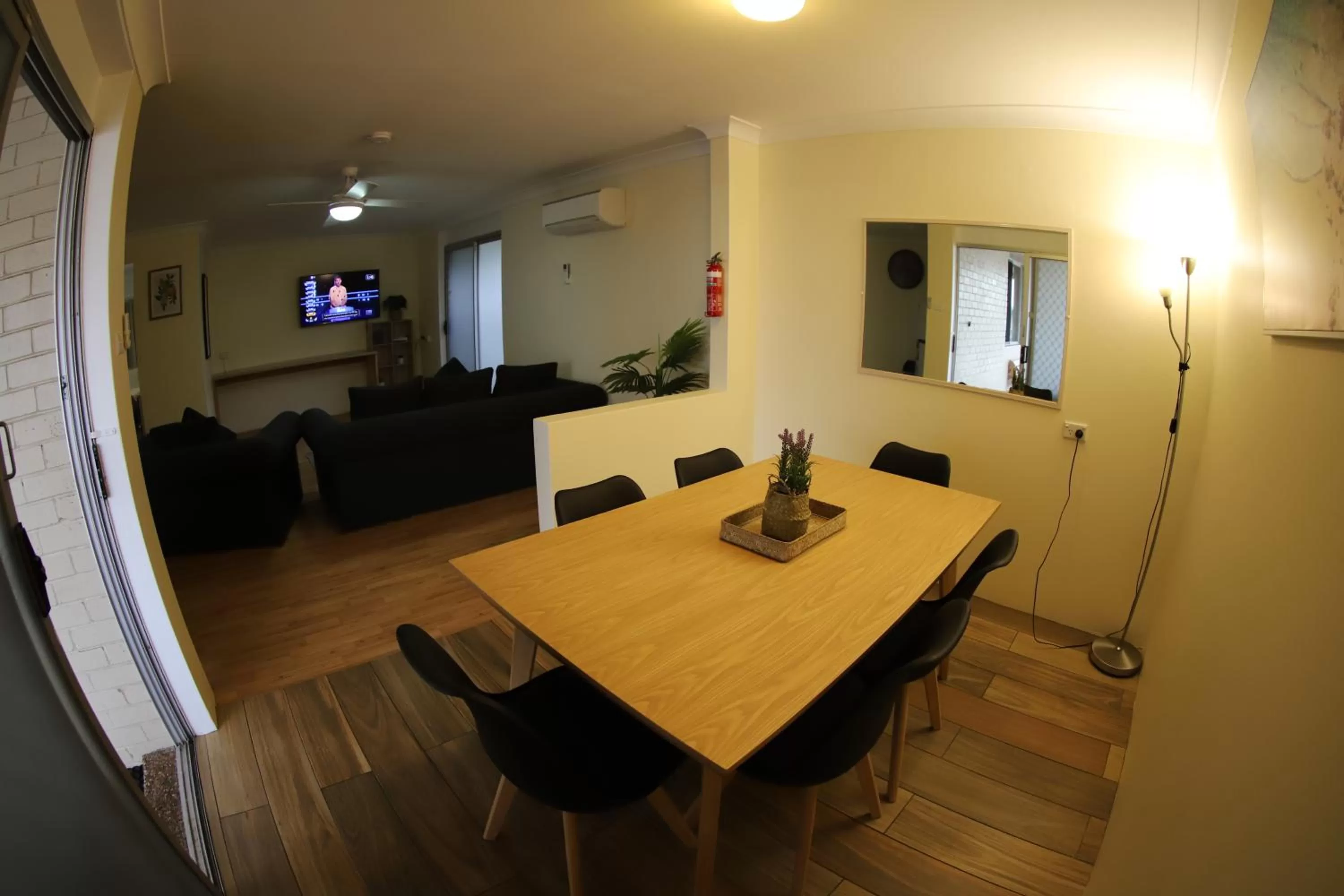 Dining area in Sleepy Hill Motor Inn
