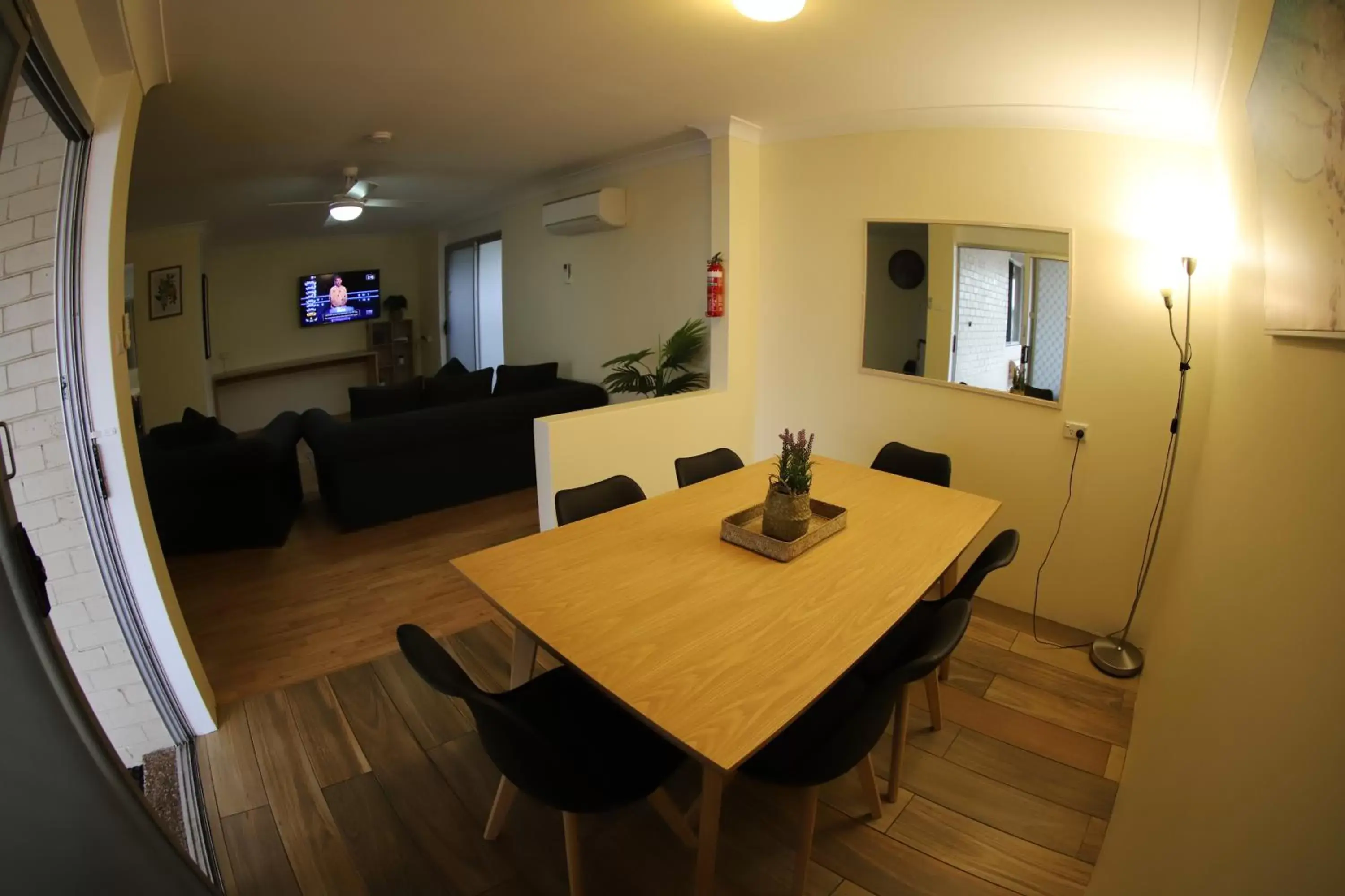 3 Bd Family Room-Non Pet Friendly in Sleepy Hill Motor Inn 3 Bd Family Room-Non Pet Friendly in Sleepy Hill Motor Inn