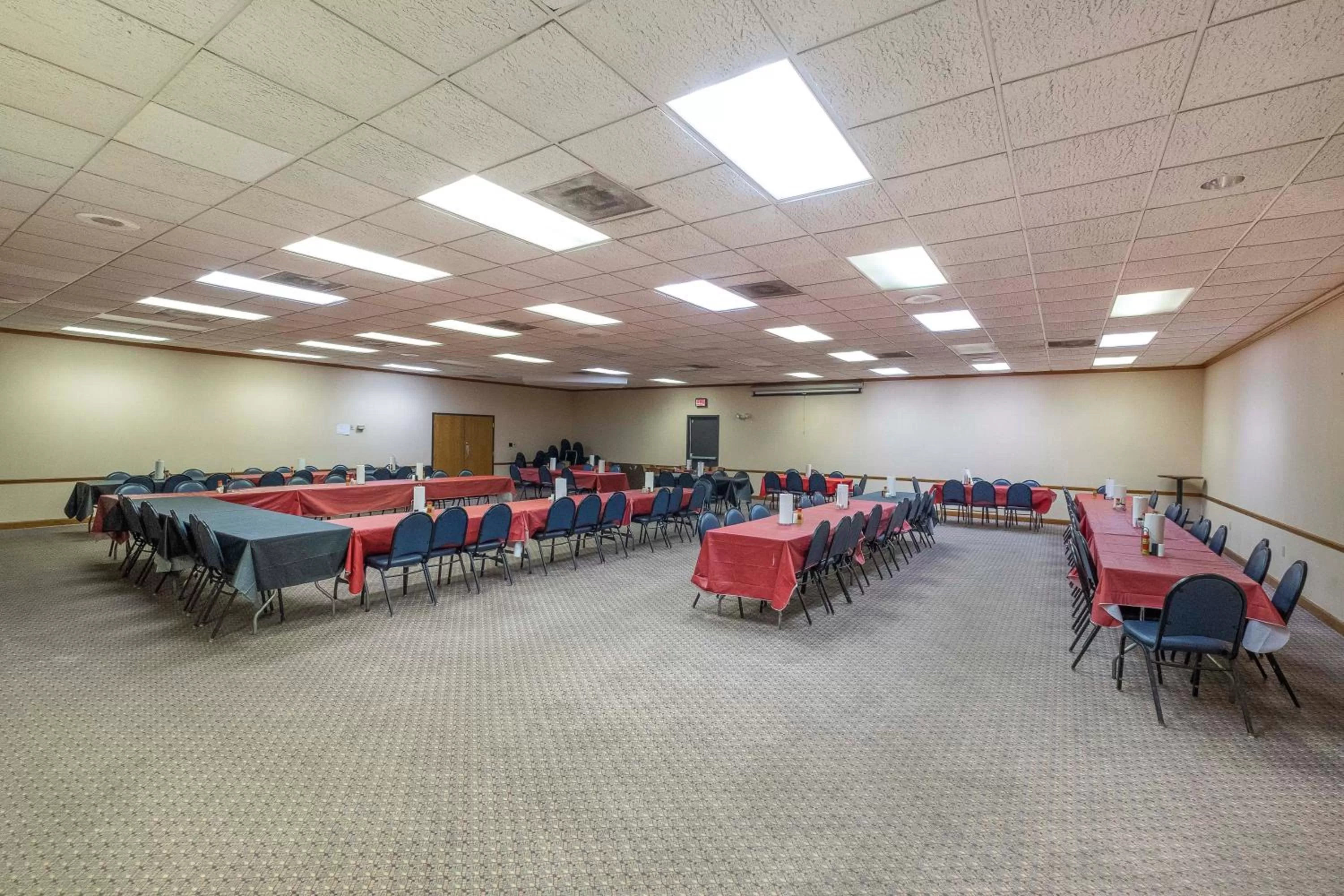 Meeting/conference room in Red Roof Inn Meridian