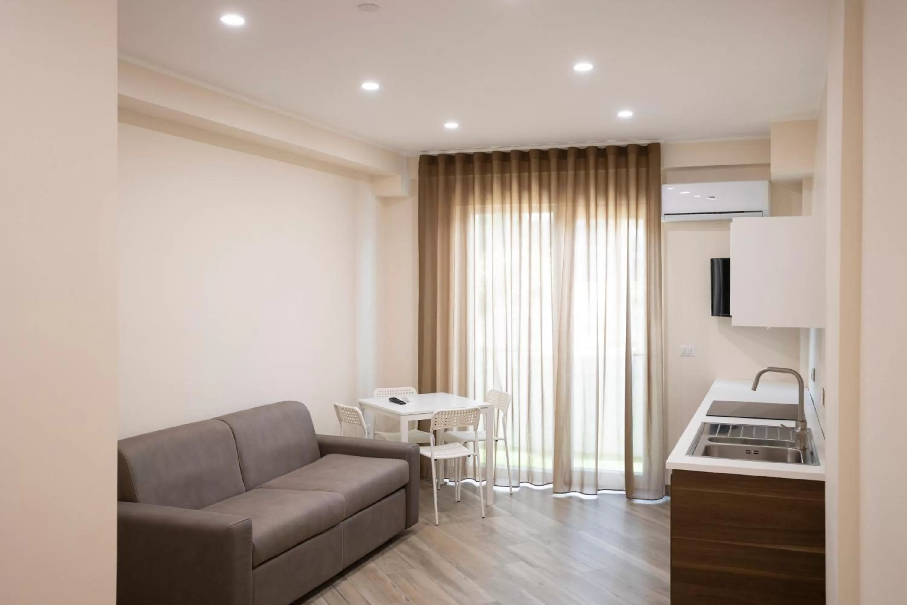 Photo of the whole room in Residence O'Sole Mio Pompei