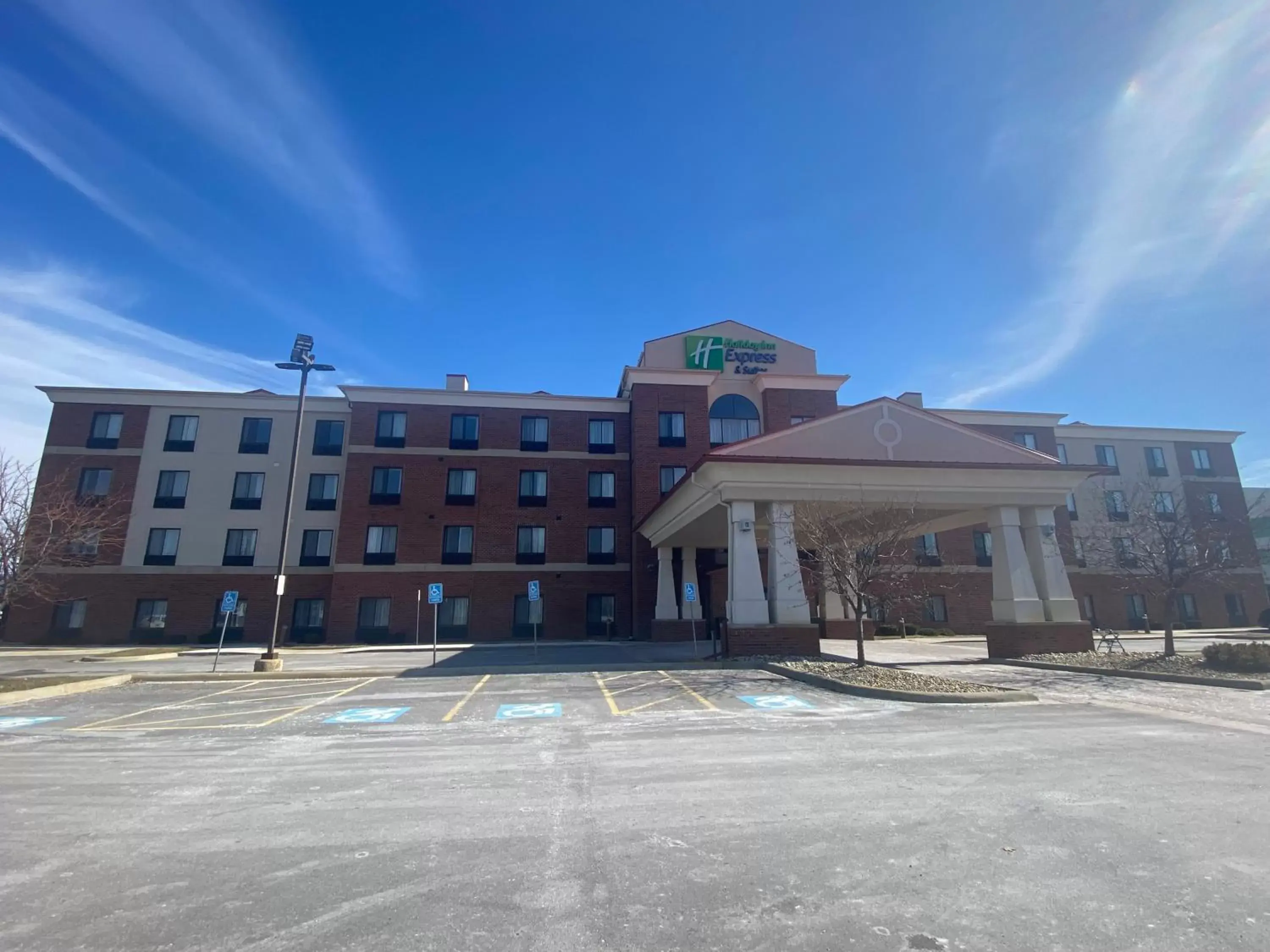 Holiday Inn Express and Suites Detroit North-Troy by IHG Holiday Inn Express and Suites Detroit North-Troy by IHG