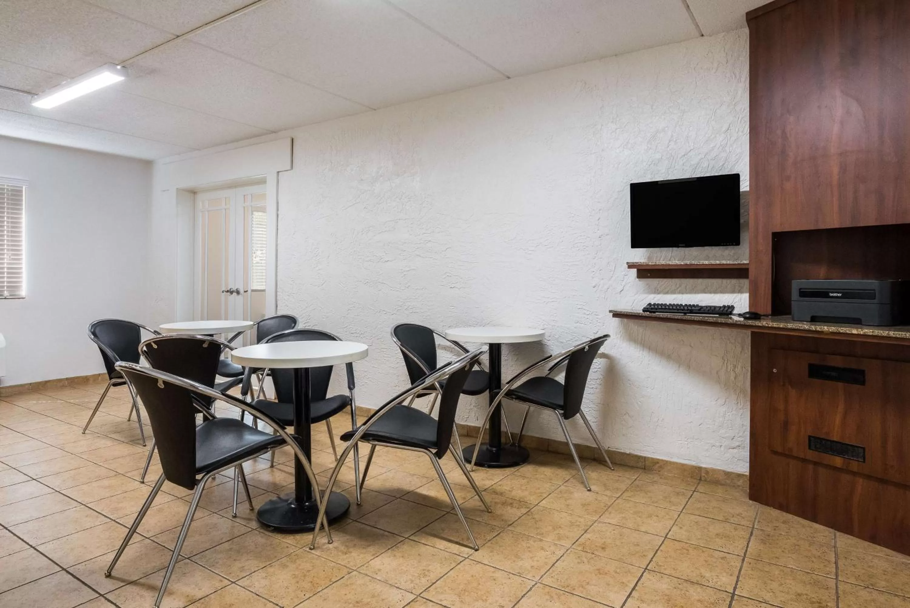 Lobby or reception in Motel 6-Prospect Heights, IL