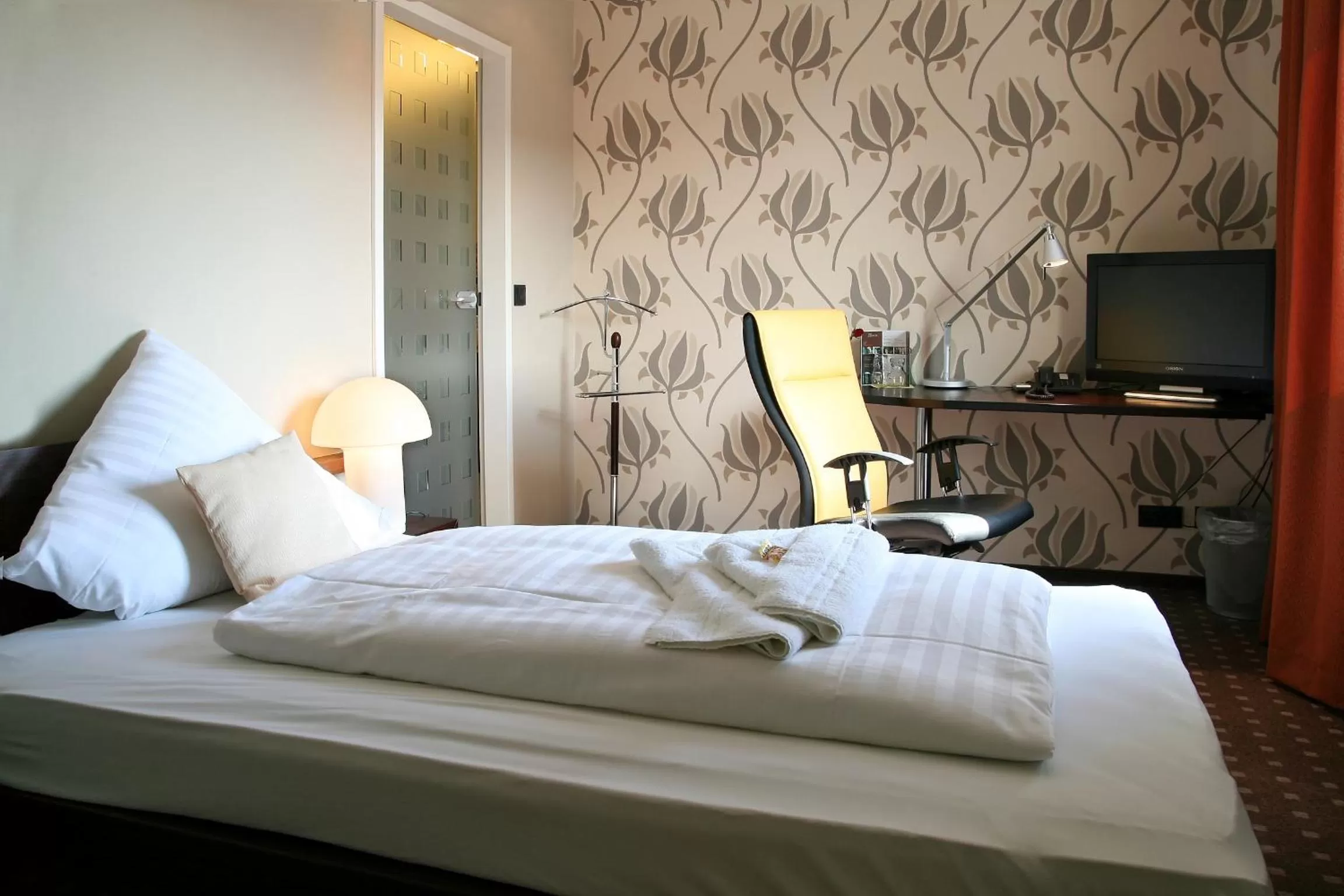 Photo of the whole room in L'Escala