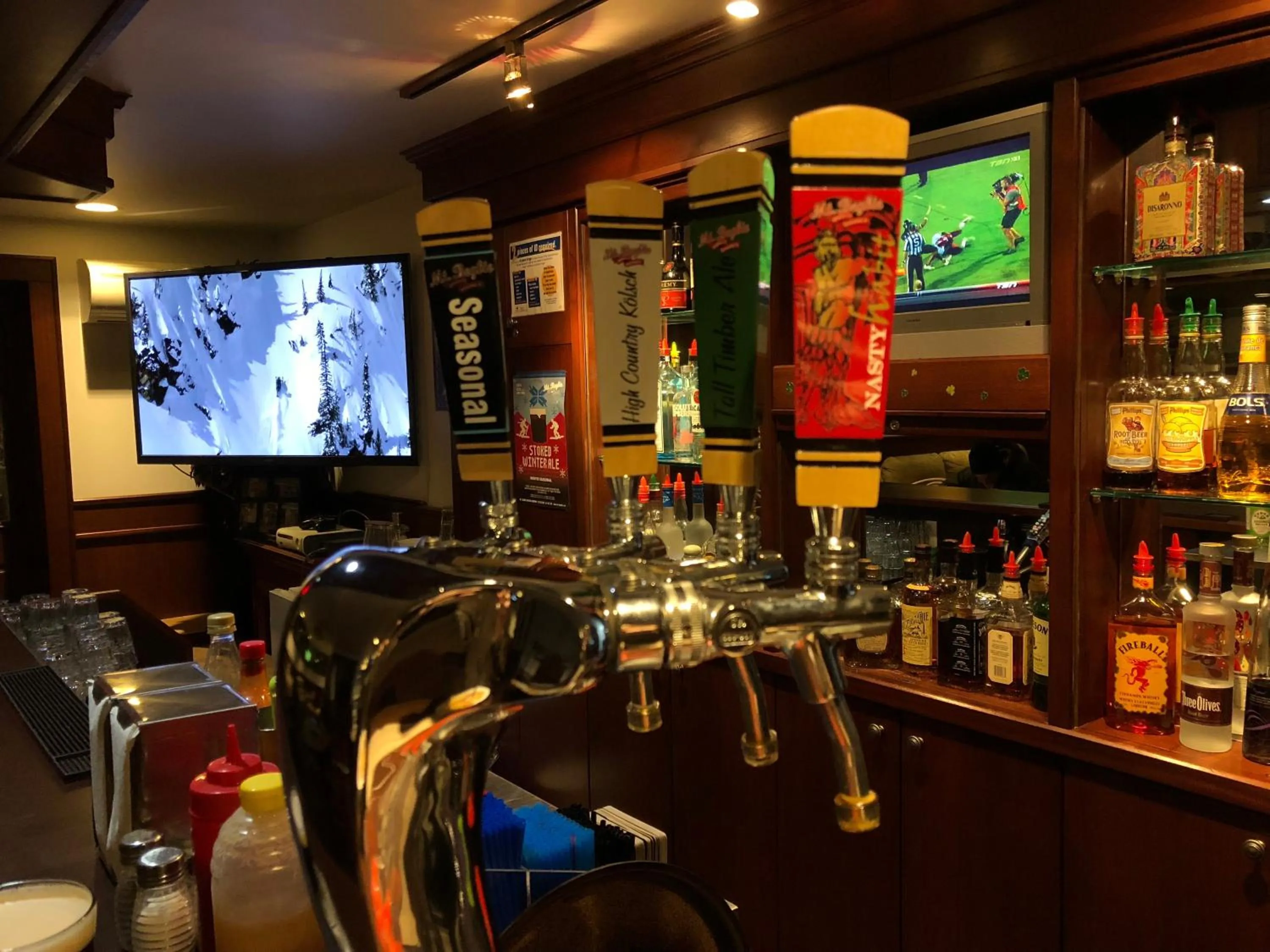 TV and multimedia in Peaks Lodge