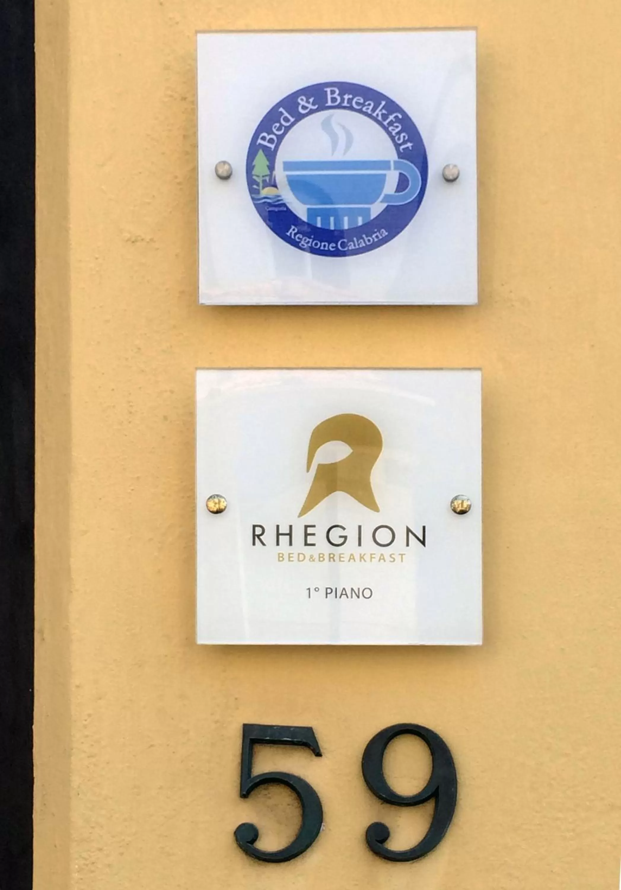 Property building in Rhegion B&B
