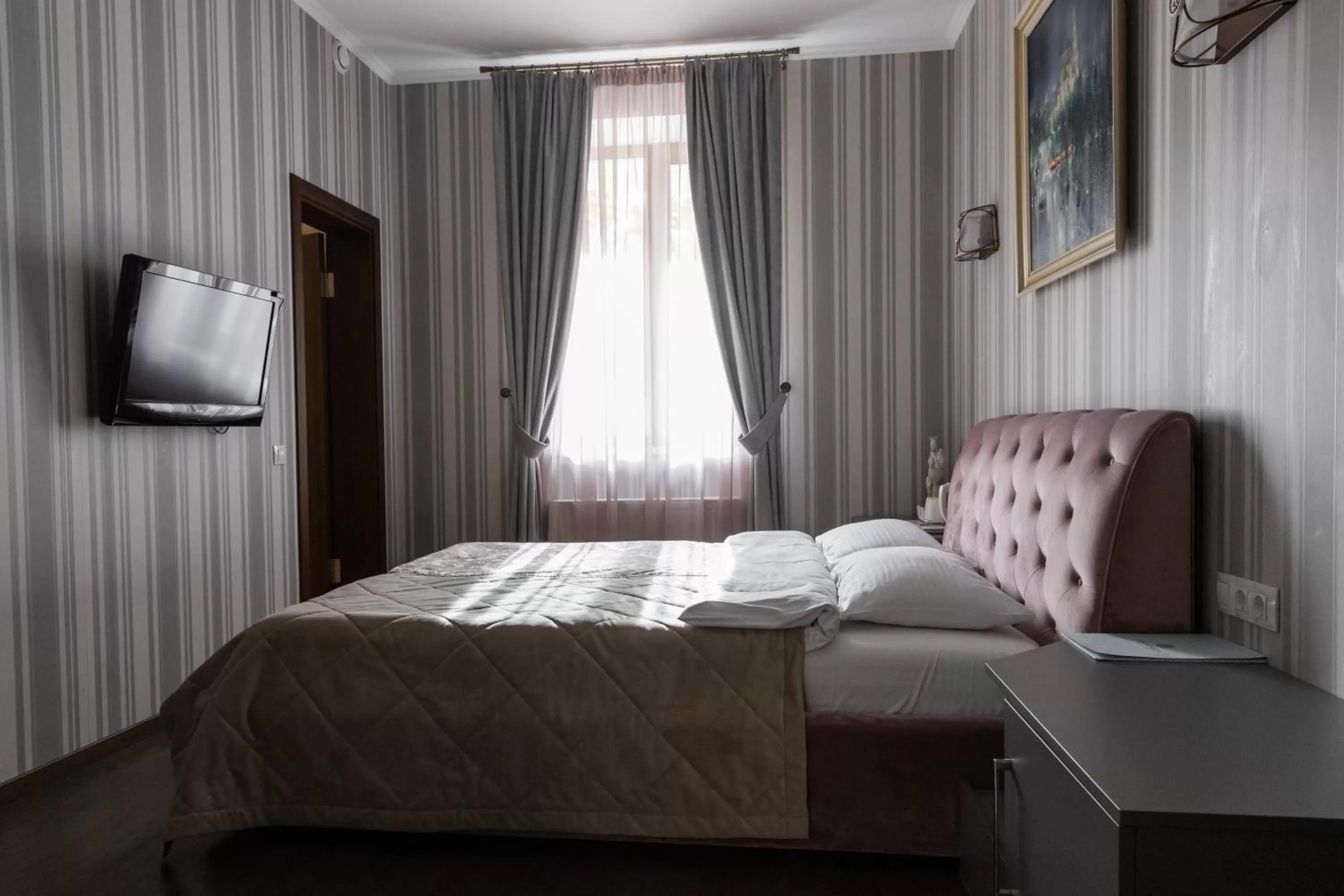 Bed in Hotel "Mandarin Clubhouse"