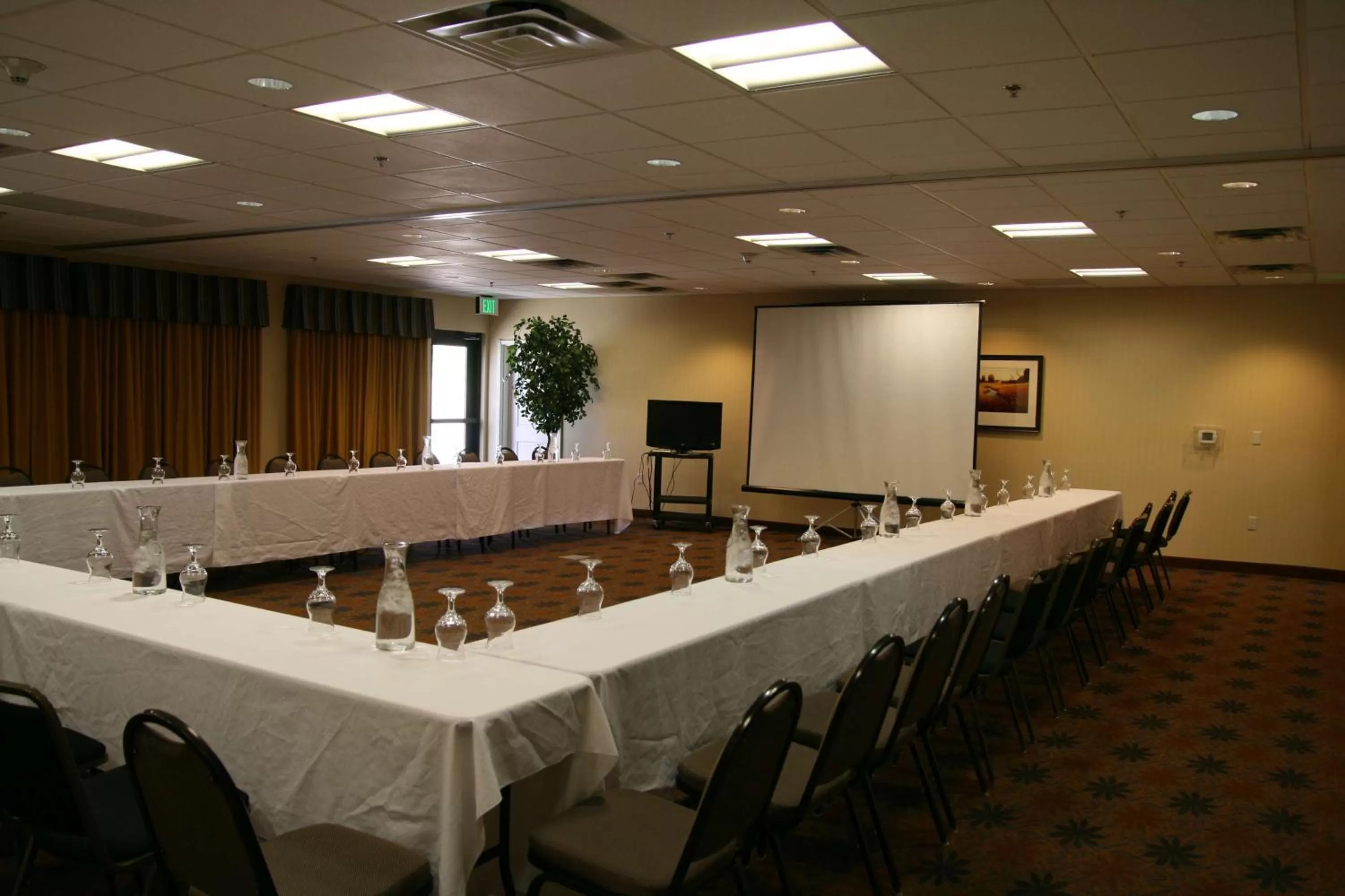 Meeting/conference room in Hampton Inn and Suites Pueblo/North