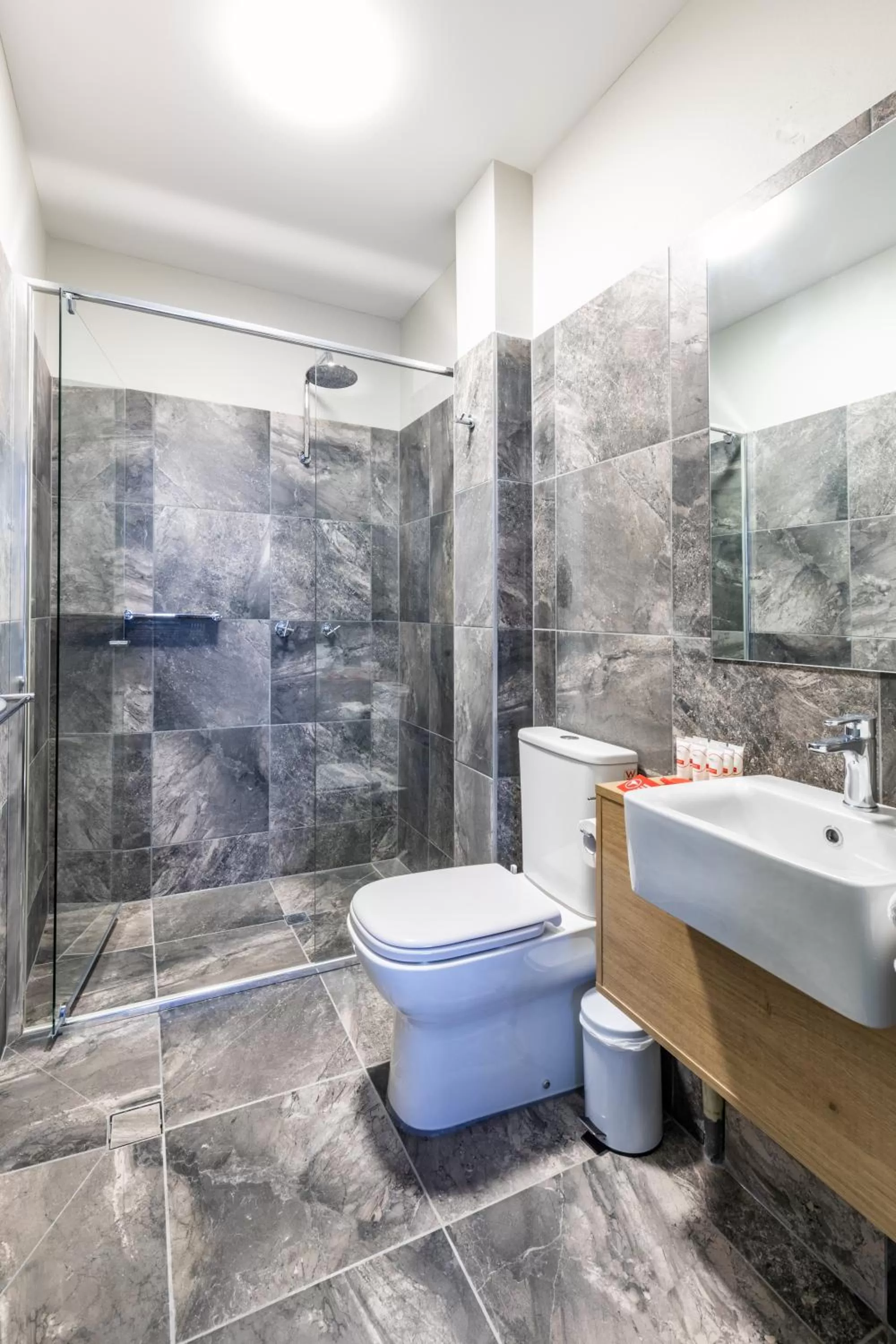 Shower in Nightcap at Commercial Hotel