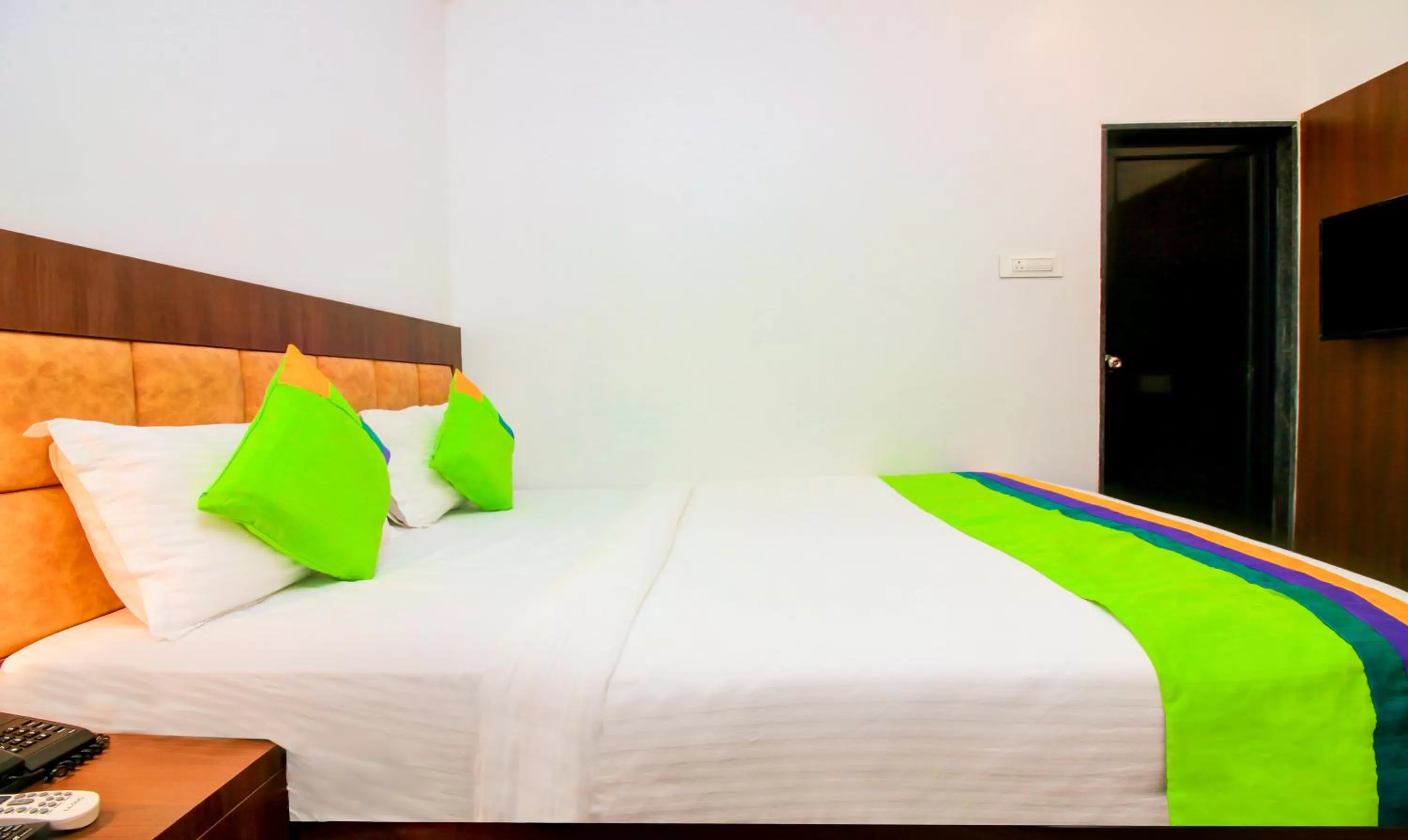 Bedroom, Bed in Treebo Arvind Residency