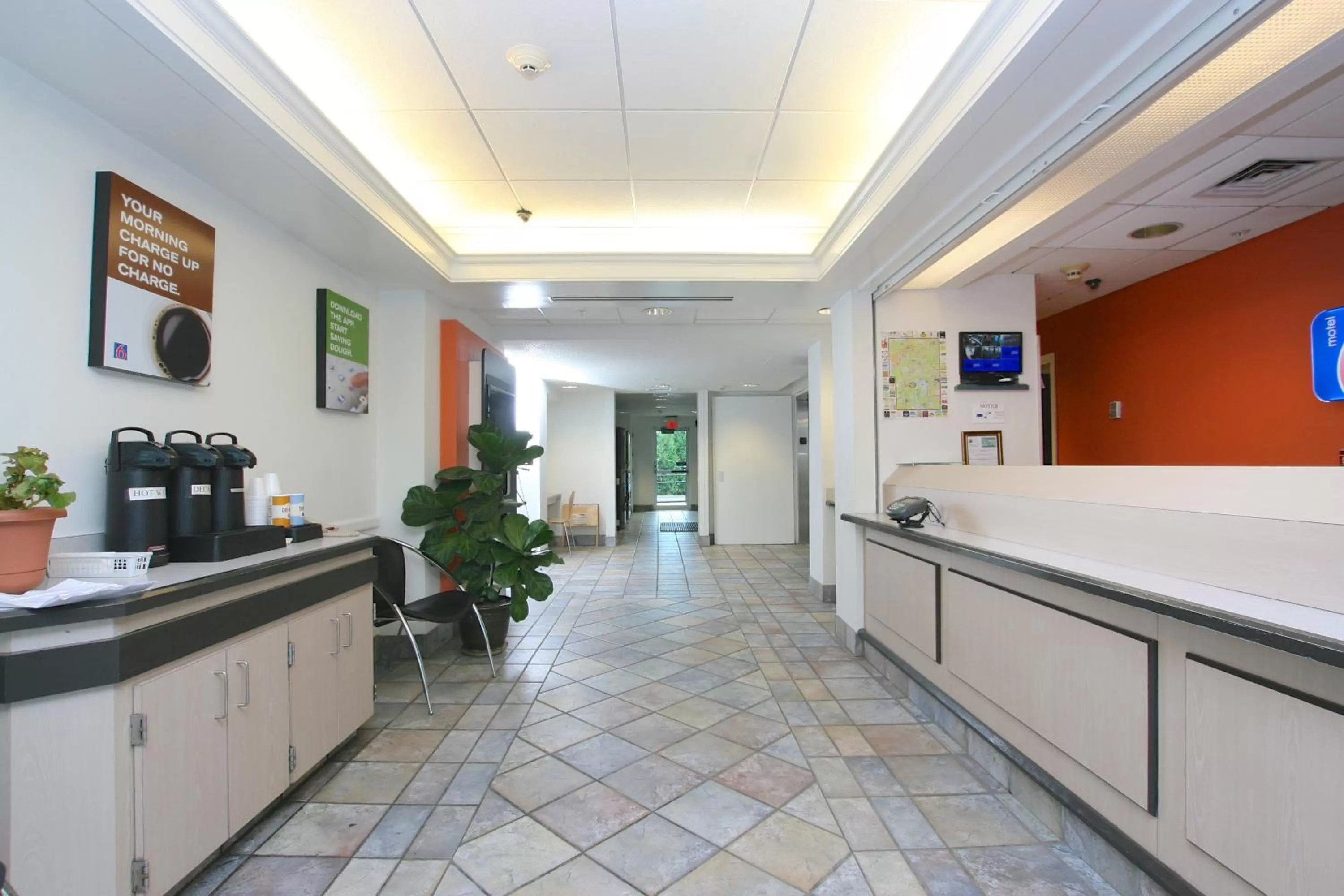 Food in Motel 6-Colchester, VT - Burlington