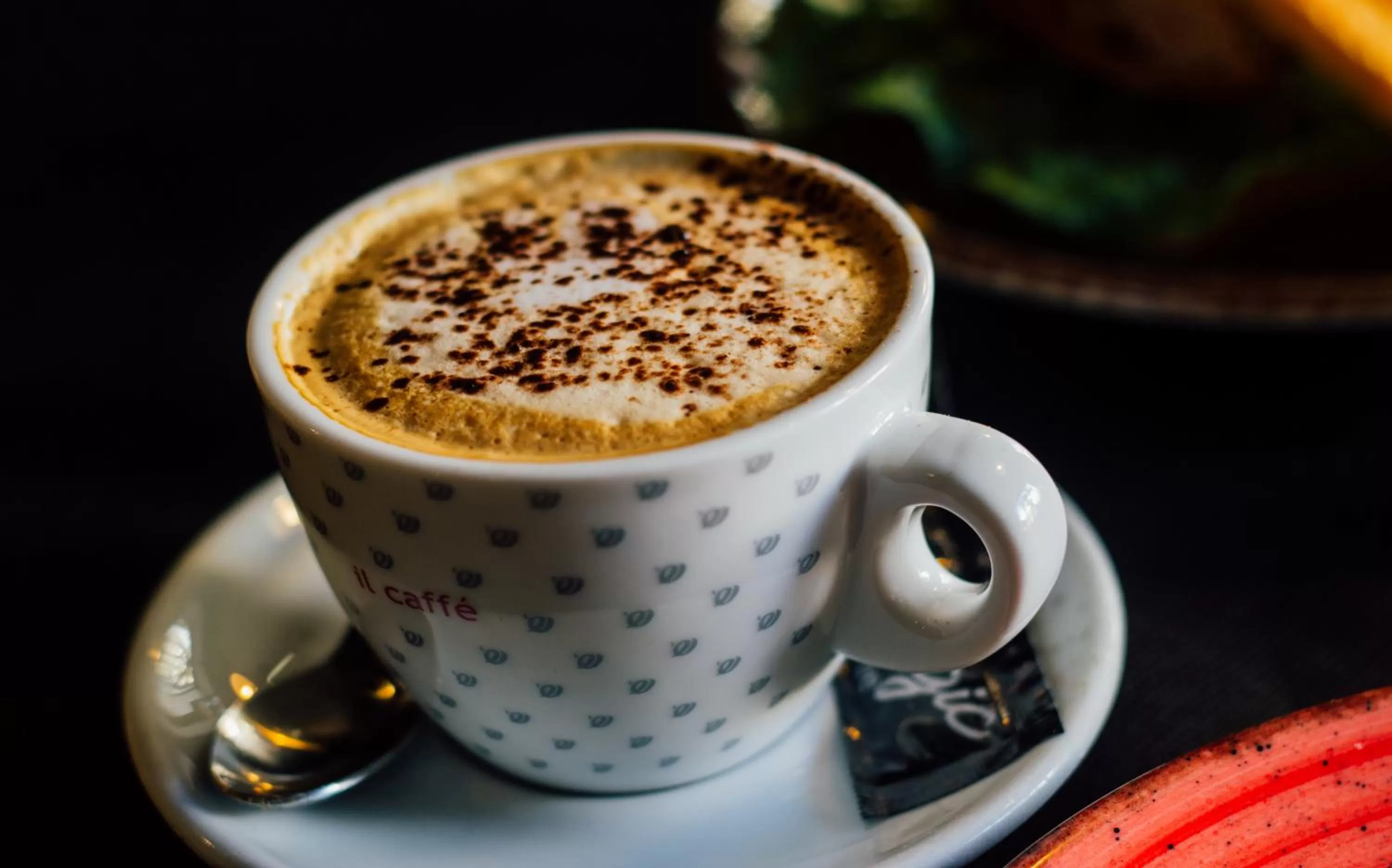 Food and drinks in Bird House