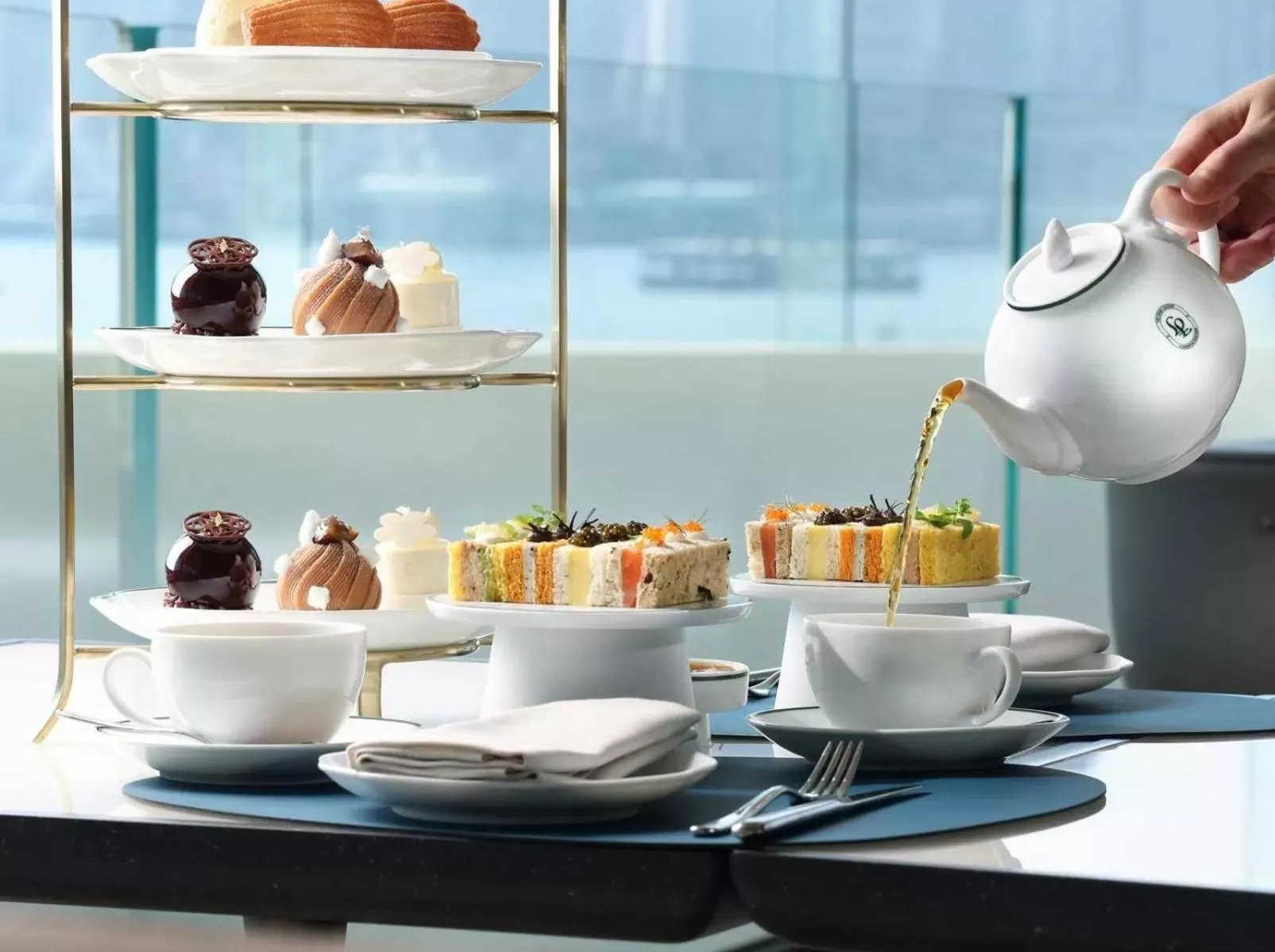 Restaurant/places to eat in Regent Hong Kong