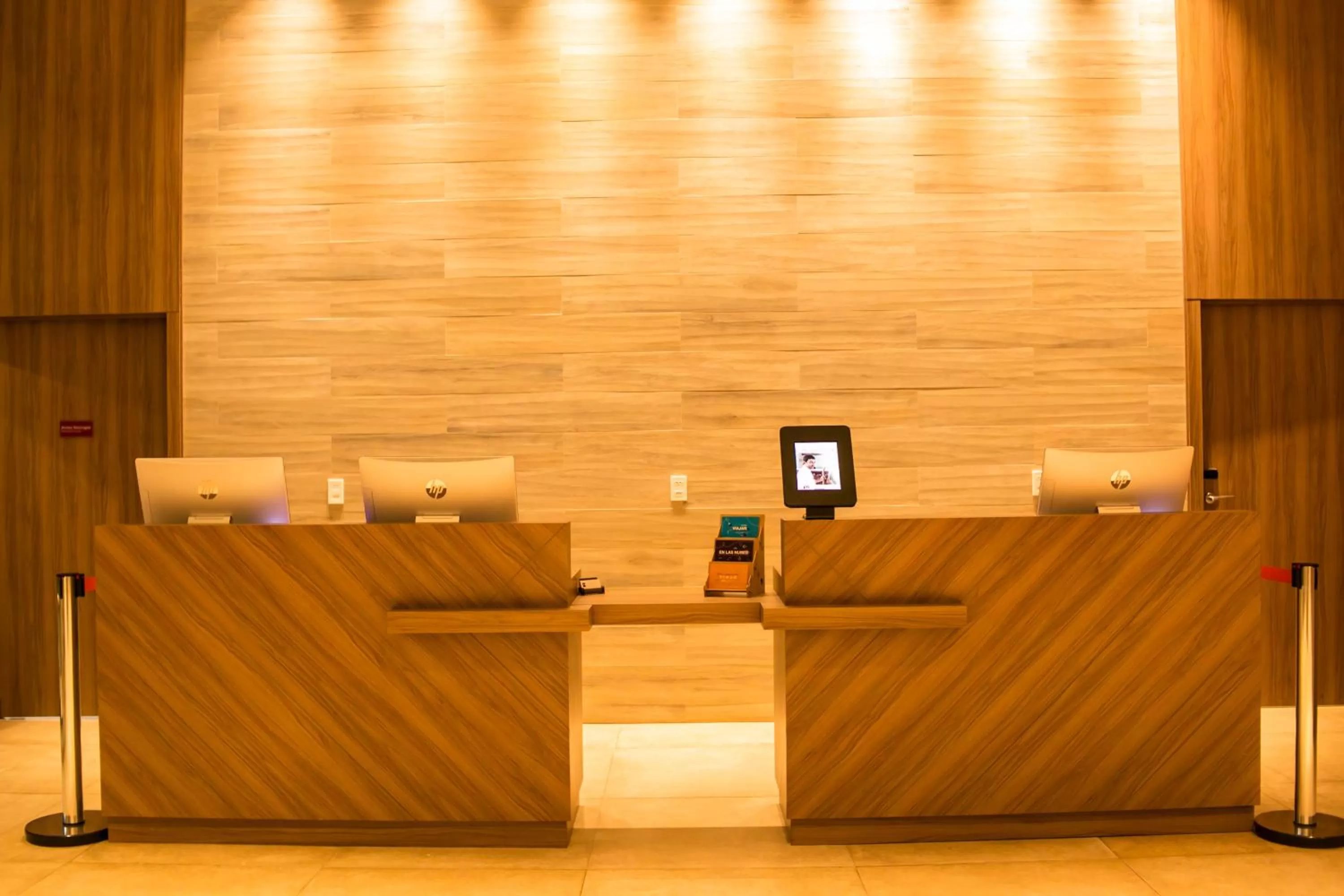 Lobby or reception in Rio Hotel by Bourbon Ciudad Del Este