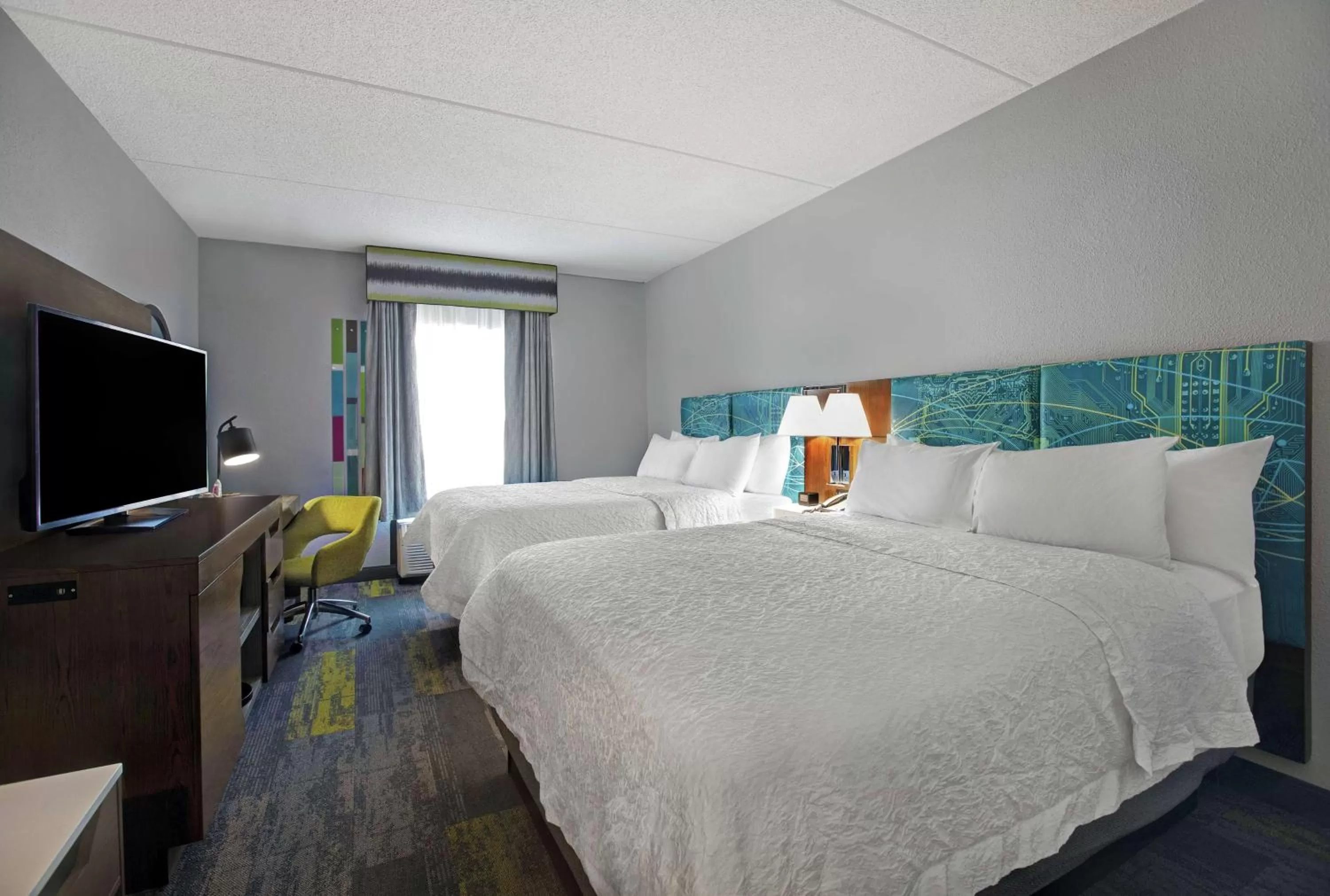 Bedroom, Bed in Hampton Inn & Suites Augusta West