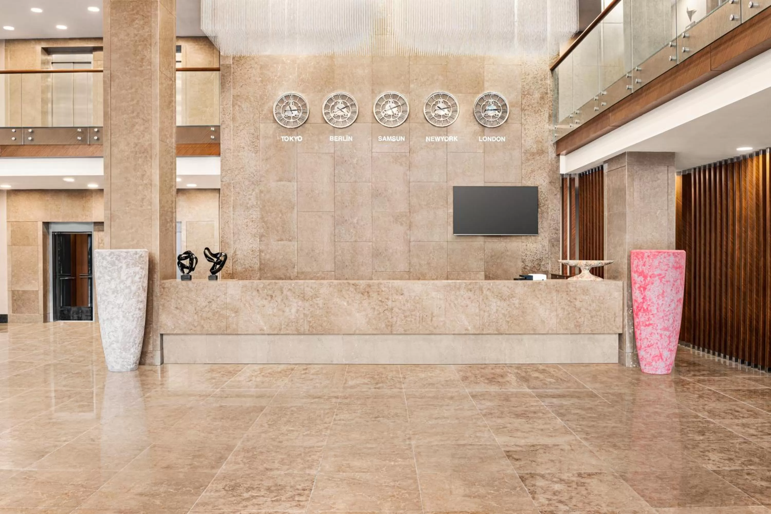 Lobby or reception in Ramada Plaza by Wyndham Samsun