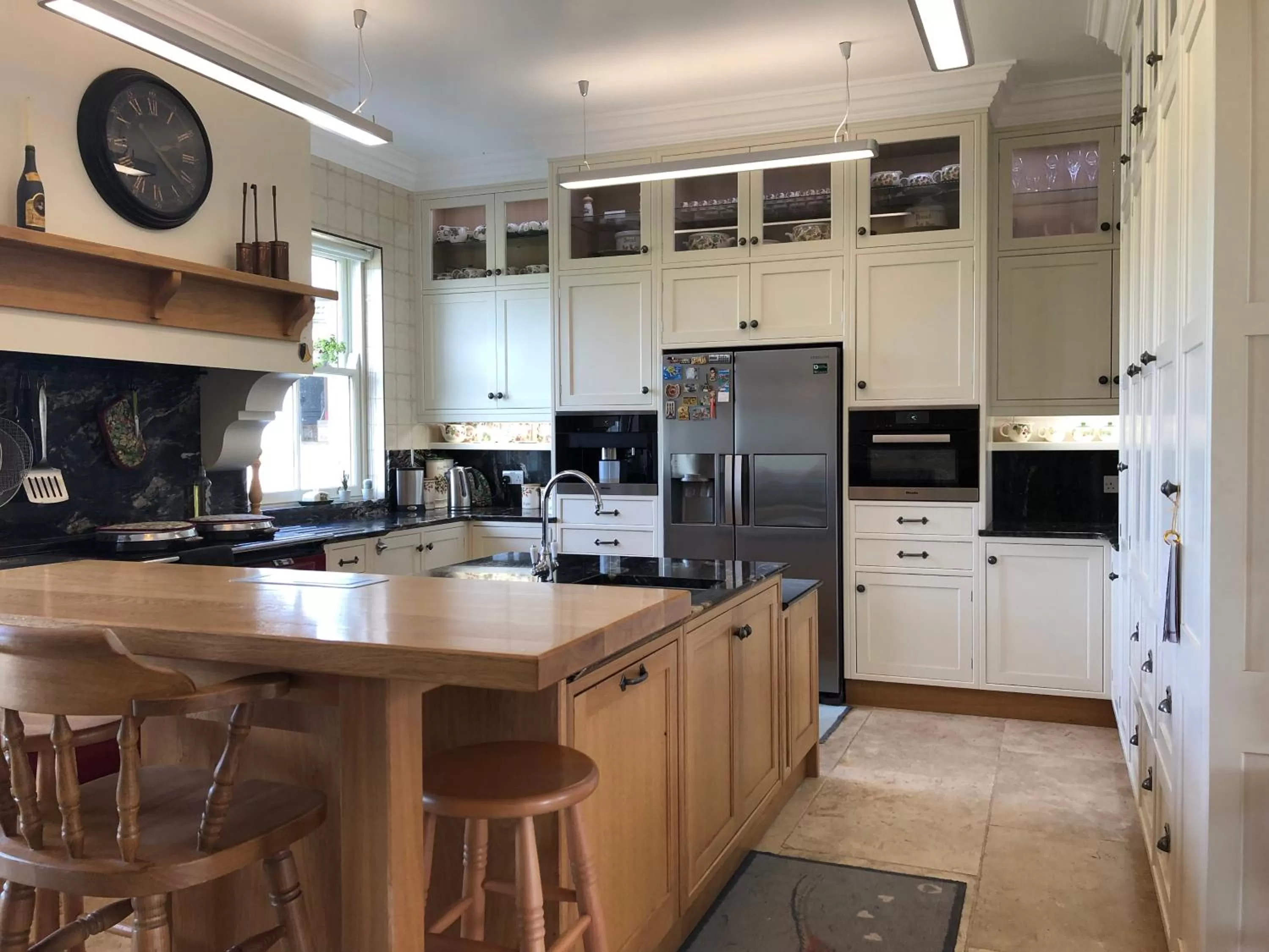 Communal kitchen, Kitchen/Kitchenette in Lillium House