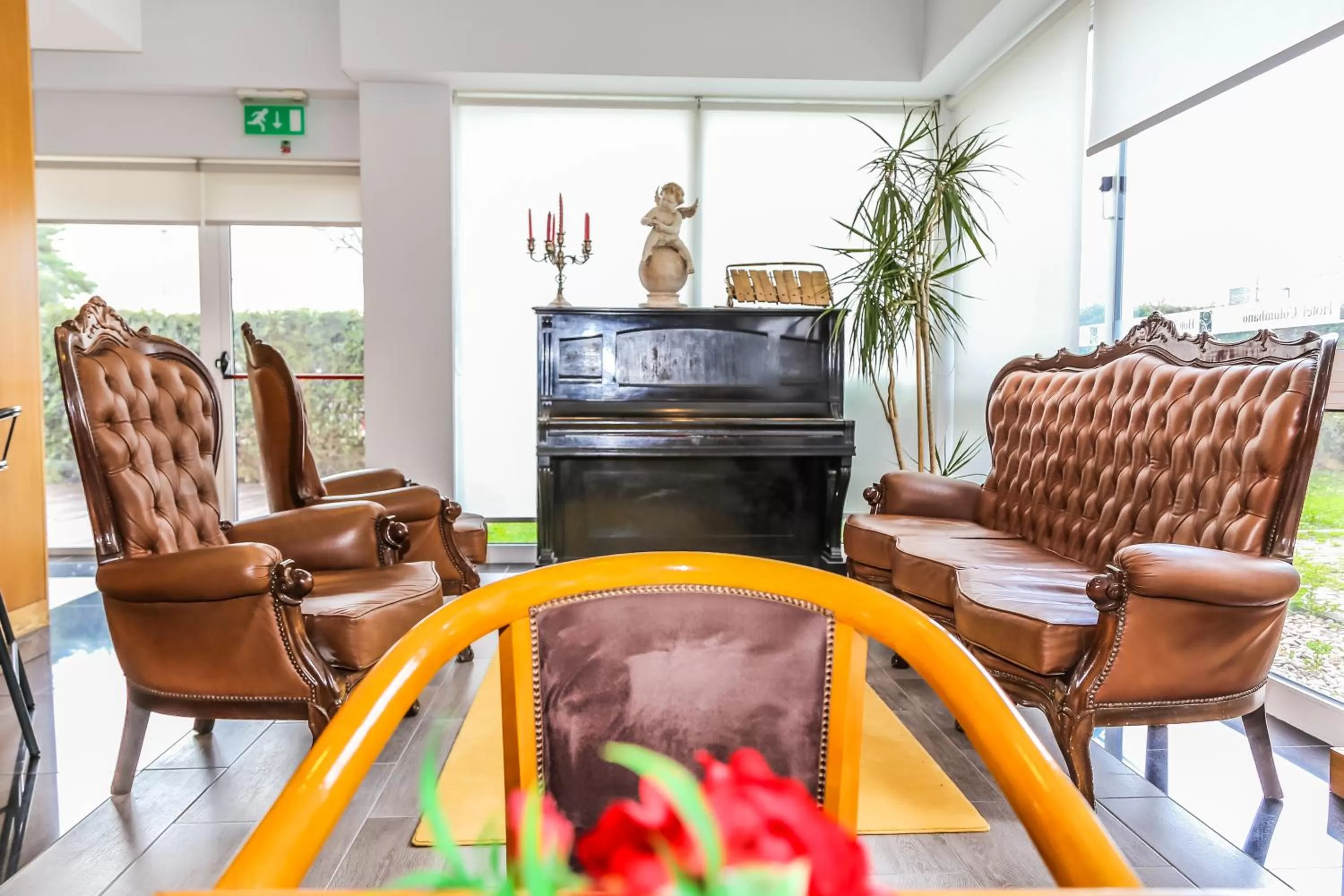 Communal lounge/ TV room in Hotel Columbano