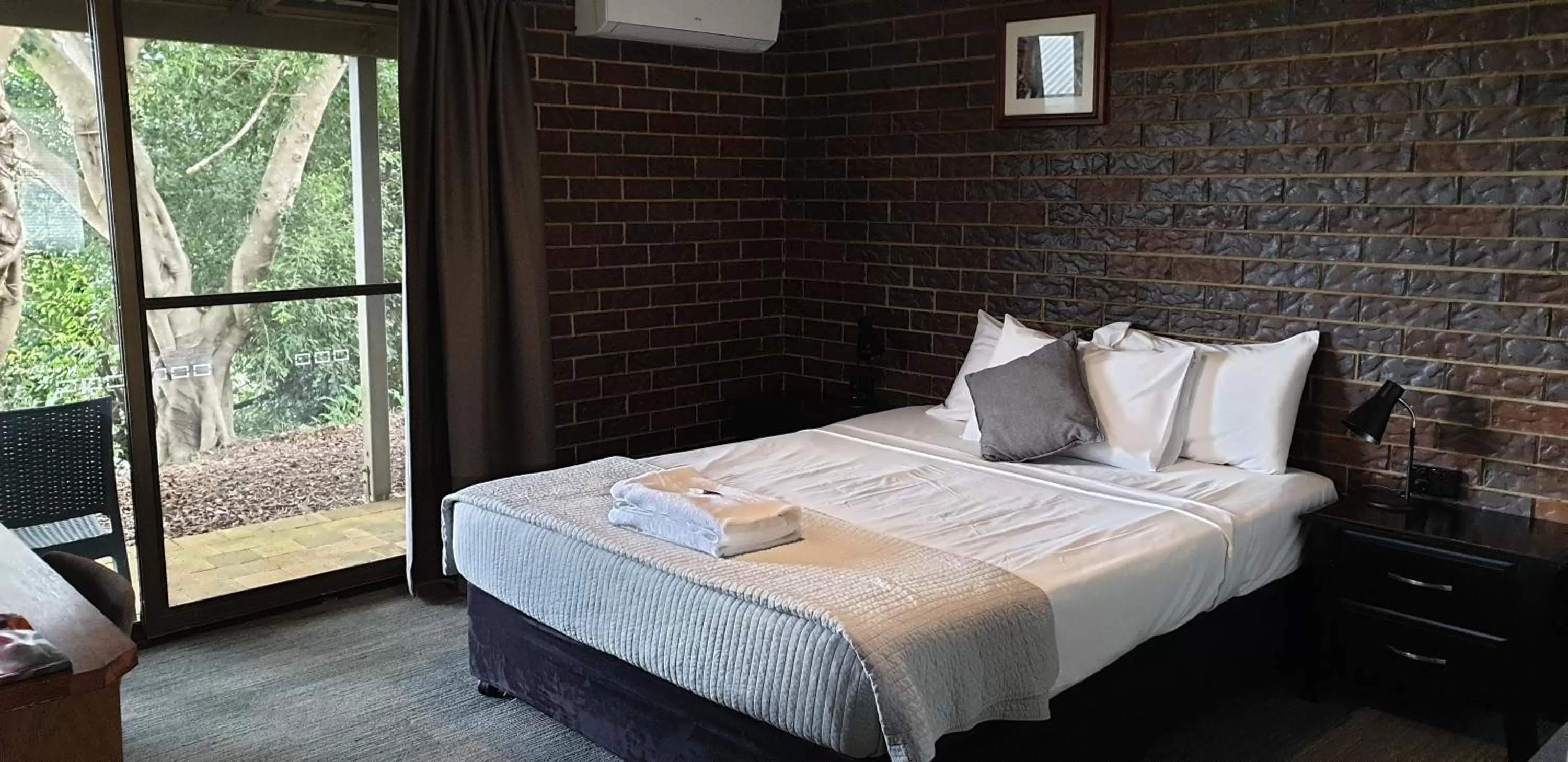 Bed in Tranquil Park