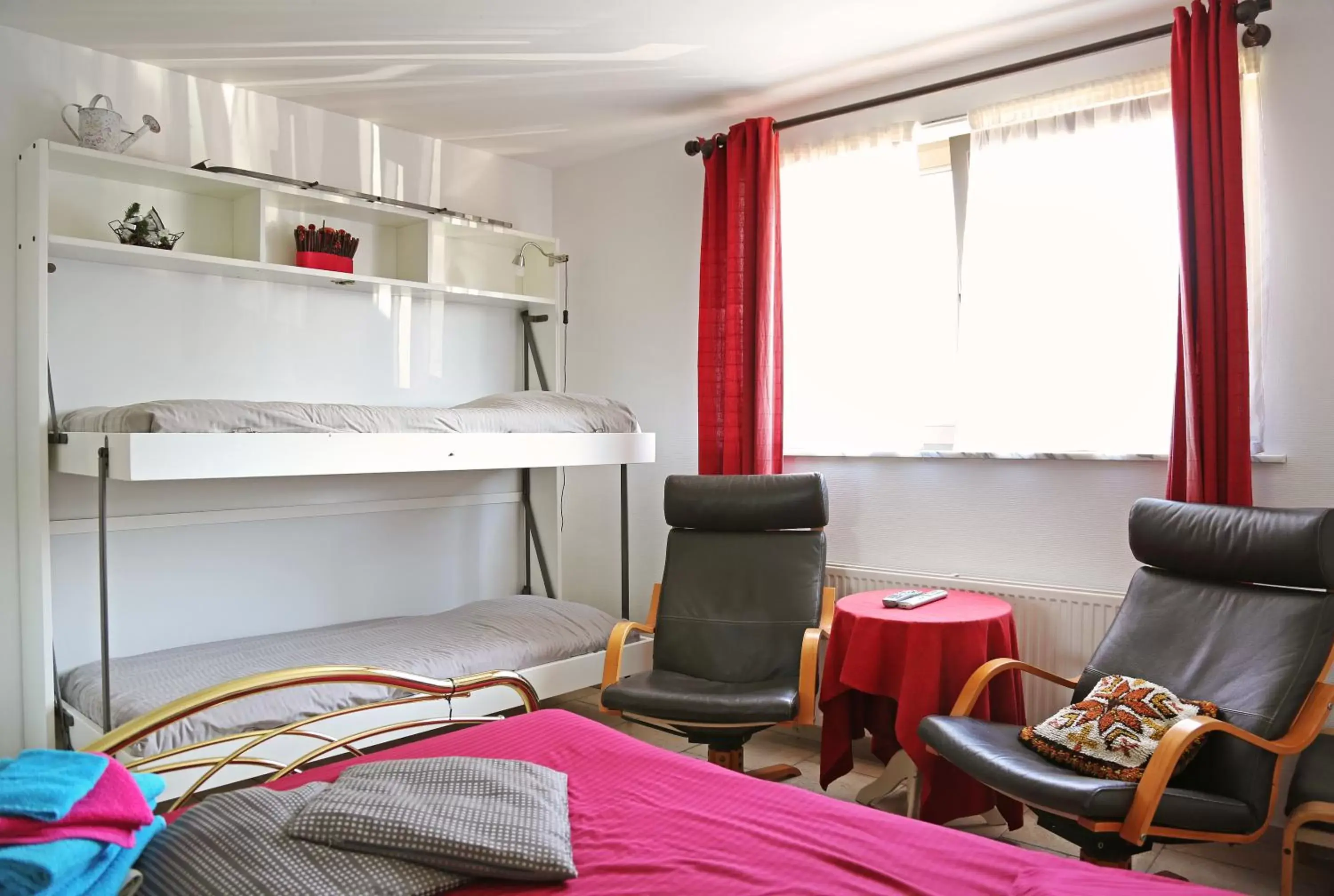 Quadruple Room with Shower in Logies Ternier Quadruple Room with Shower in Logies Ternier