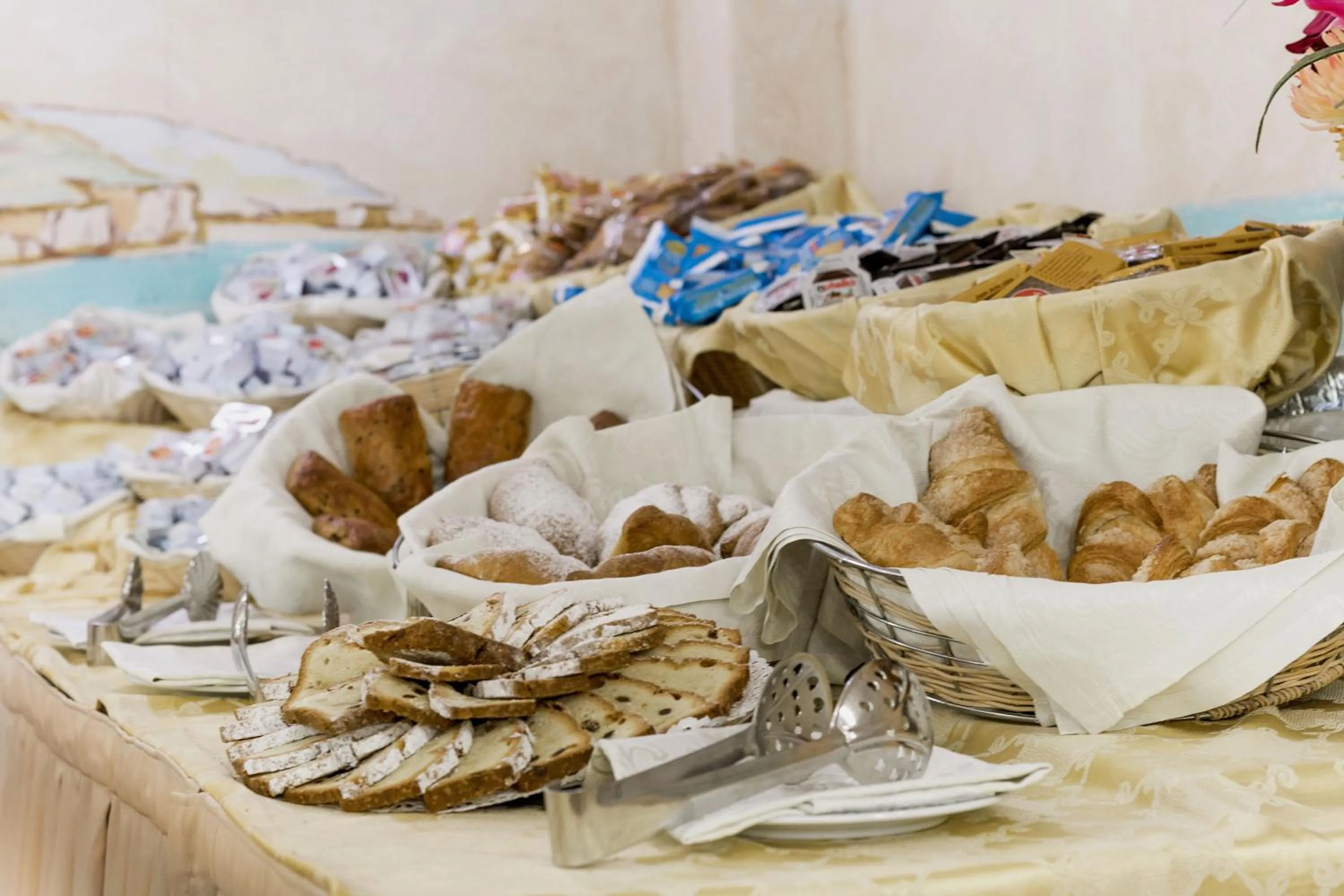 Food in Colonna Beach Hotel Marinella