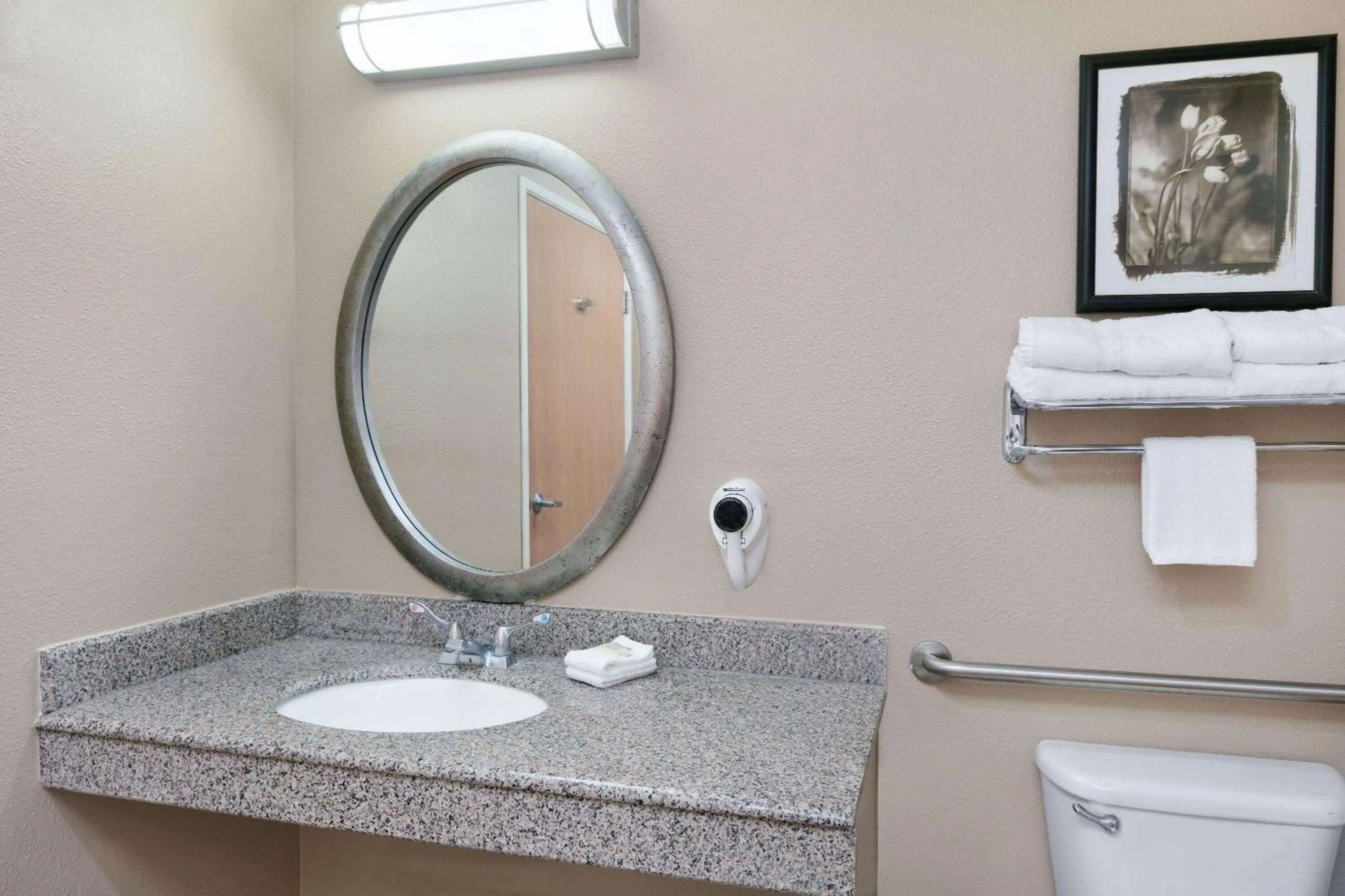 Bathroom in Super 8 by Wyndham New Braunfels I-35